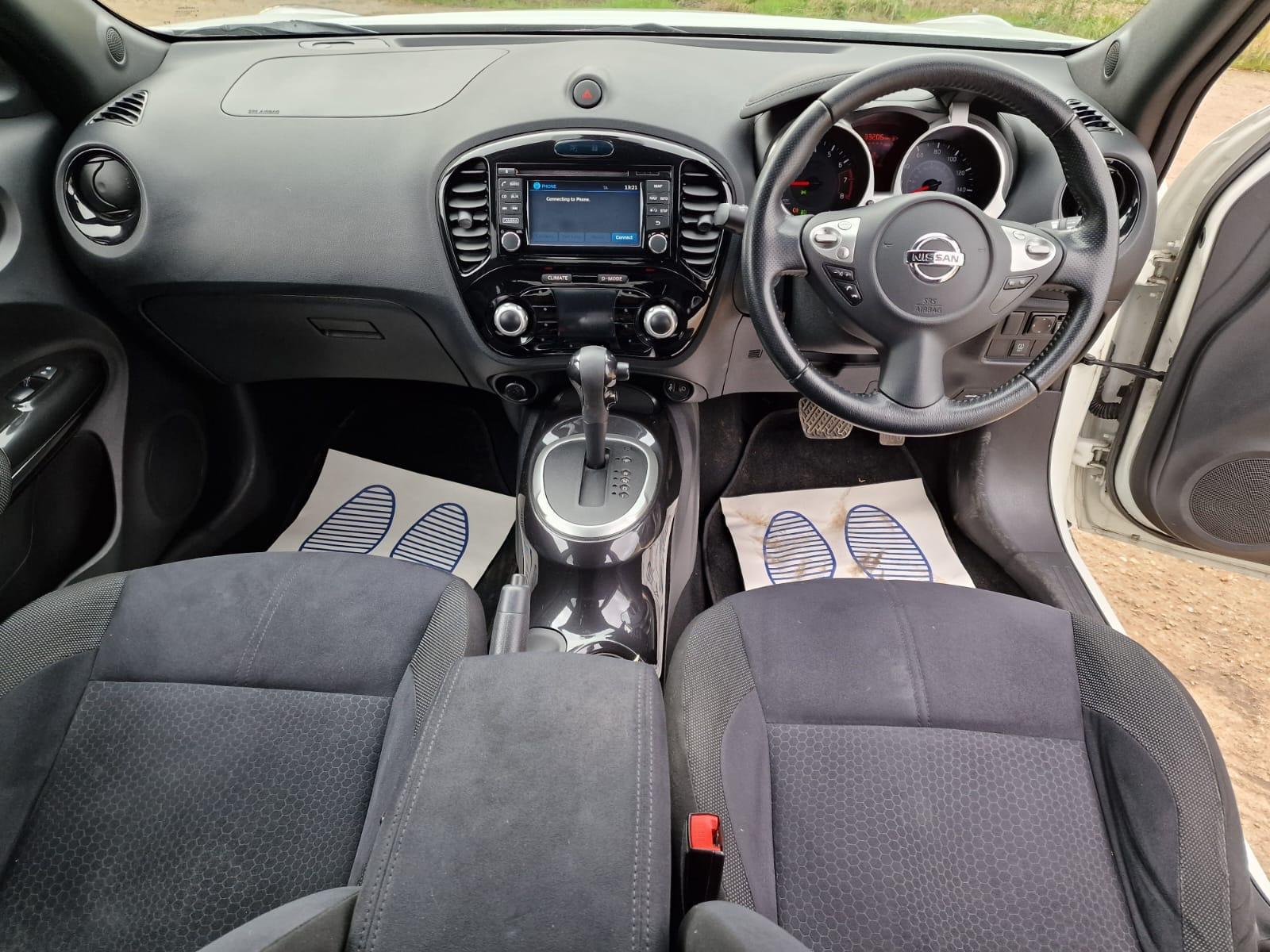 Nissan Juke 1.6 N-Connecta SUV 5dr Petrol XTRON Euro 6 (117 ps)