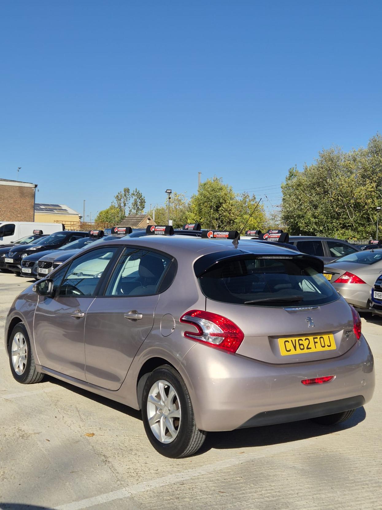 Peugeot 208 1.4 e-HDi Active Hatchback 5dr Diesel EGC Euro 5 (s/s) (70 ps)
