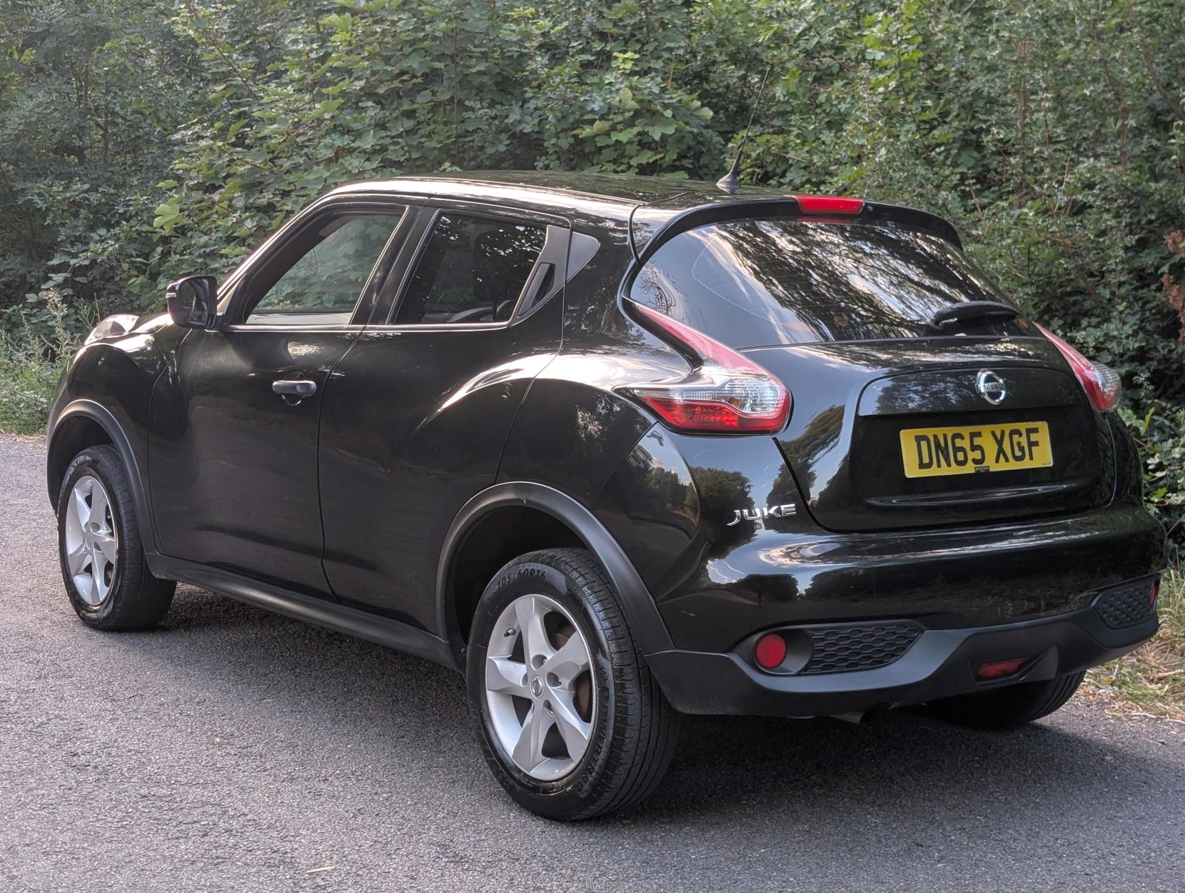 Nissan Juke 1.6 Visia SUV 5dr Petrol Manual Euro 6 (94 ps)