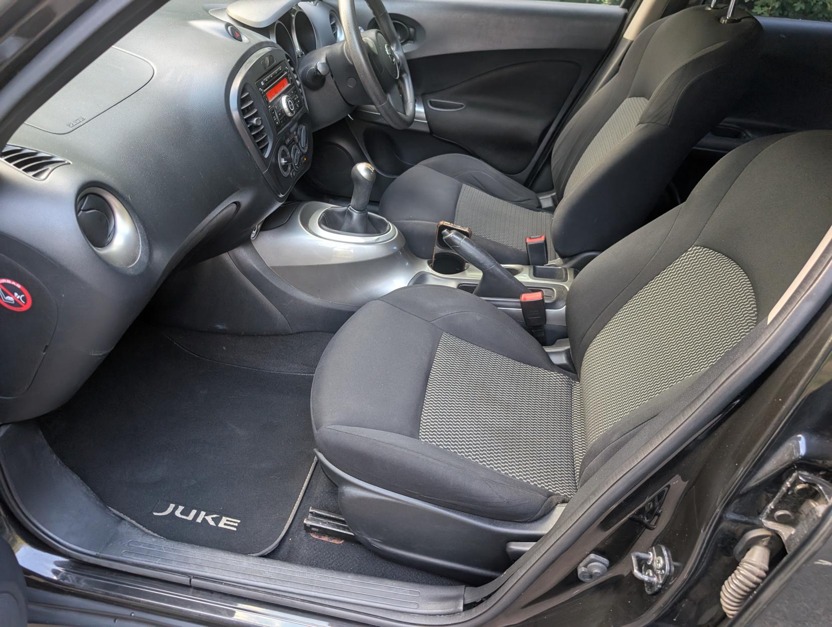 Nissan Juke 1.6 Visia SUV 5dr Petrol Manual Euro 6 (94 ps)