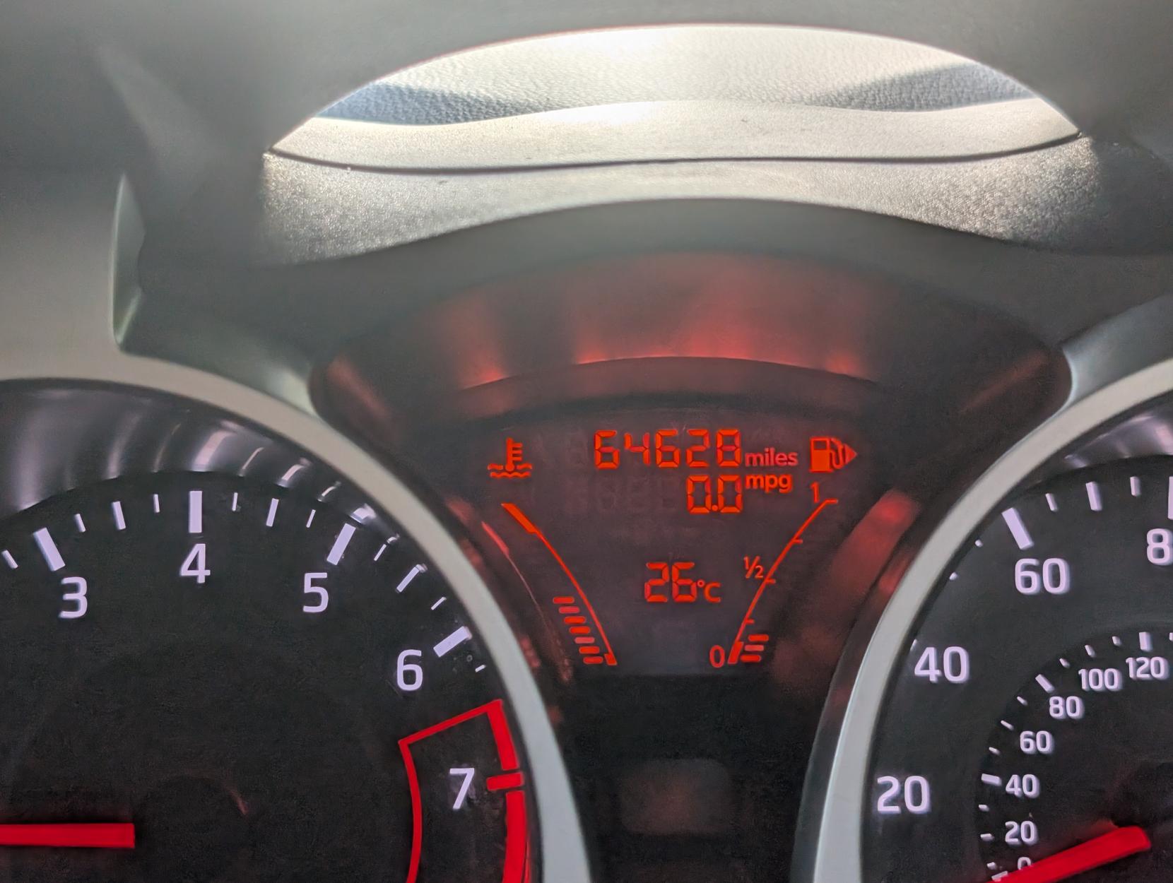 Nissan Juke 1.6 Visia SUV 5dr Petrol Manual Euro 6 (94 ps)