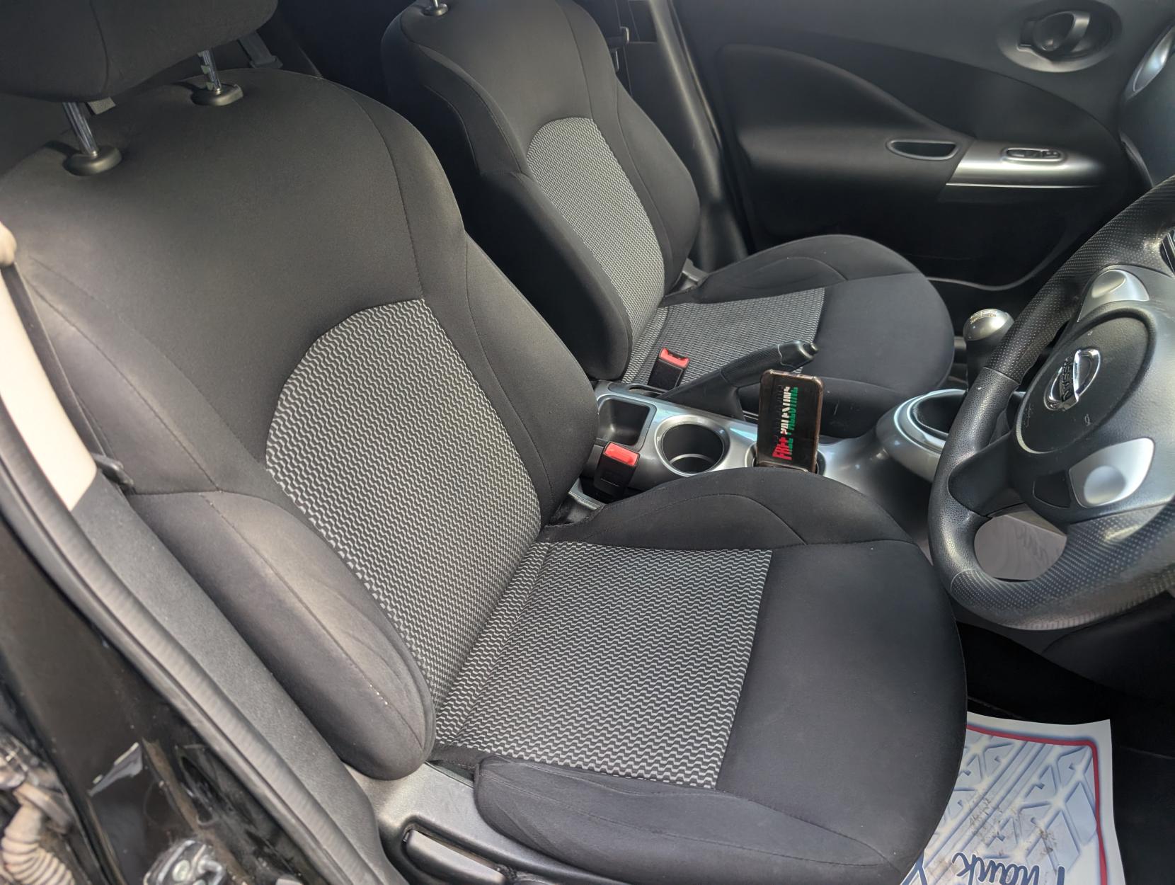 Nissan Juke 1.6 Visia SUV 5dr Petrol Manual Euro 6 (94 ps)