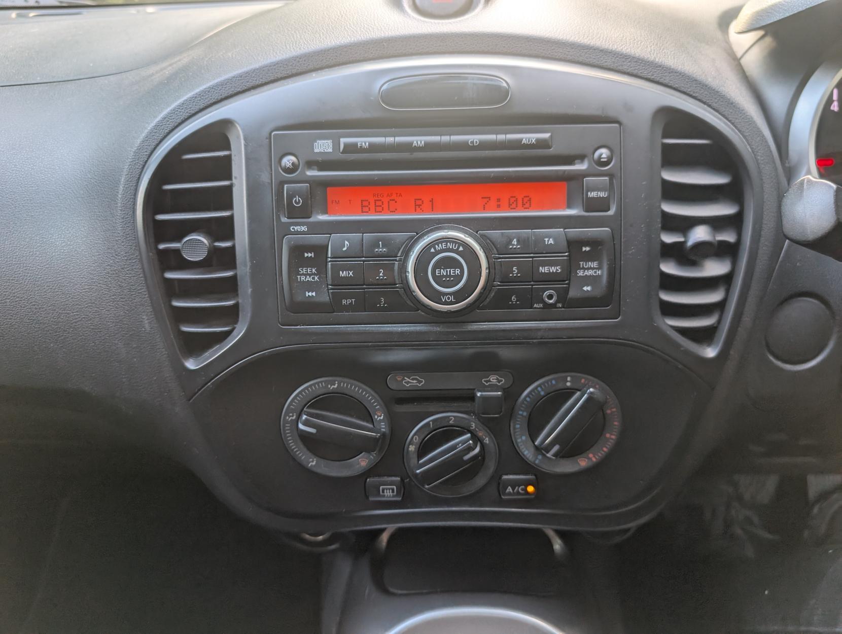 Nissan Juke 1.6 Visia SUV 5dr Petrol Manual Euro 6 (94 ps)