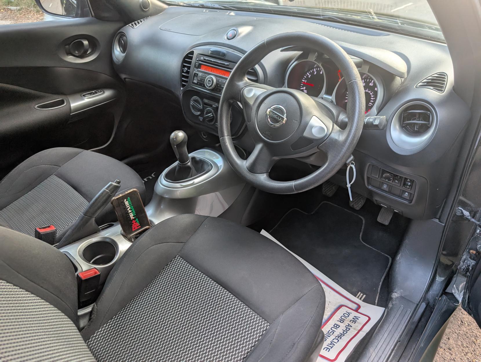 Nissan Juke 1.6 Visia SUV 5dr Petrol Manual Euro 6 (94 ps)