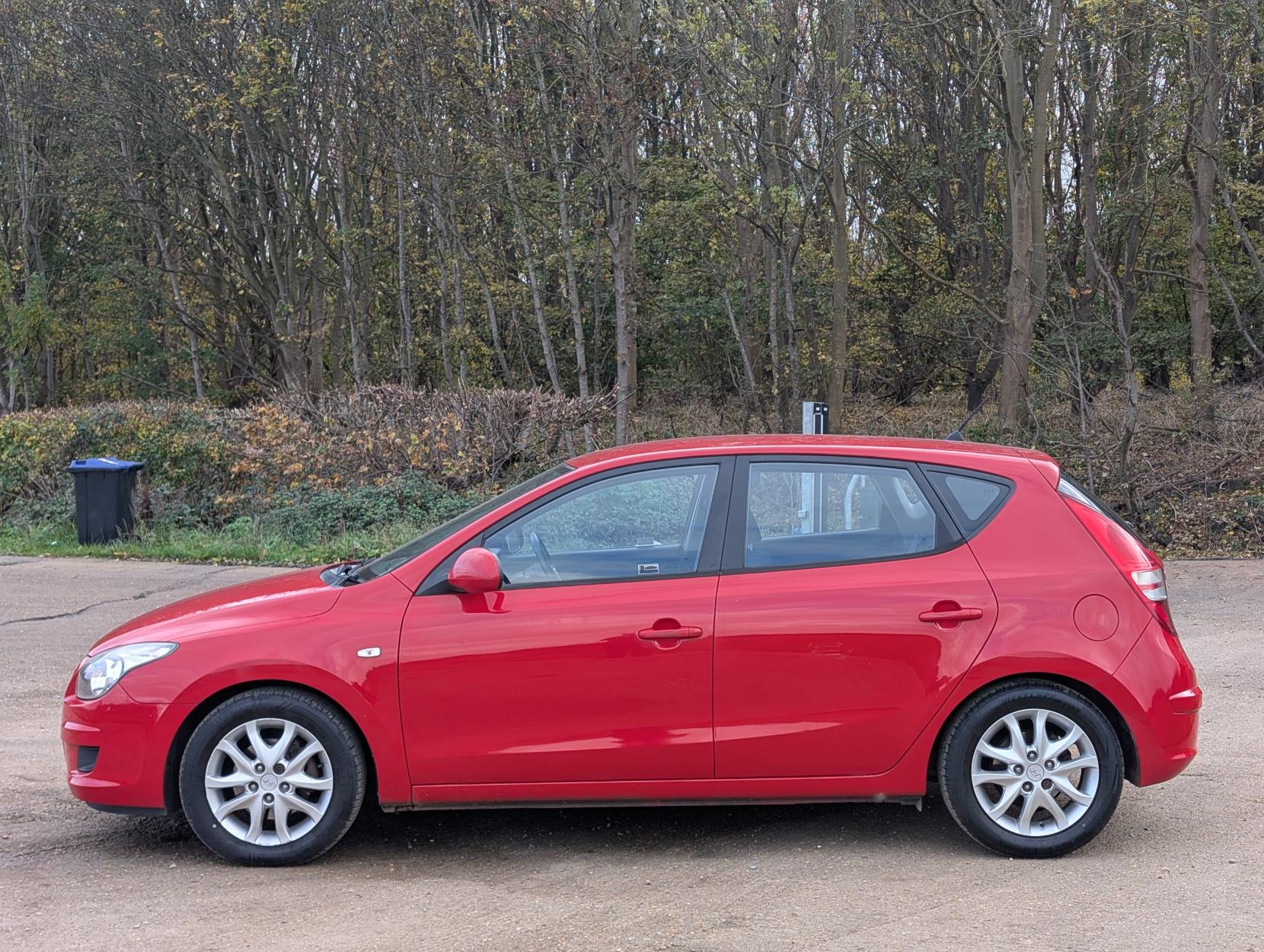 Hyundai i30 1.6 Comfort Hatchback 5dr Petrol Manual Euro 5 (124 bhp)
