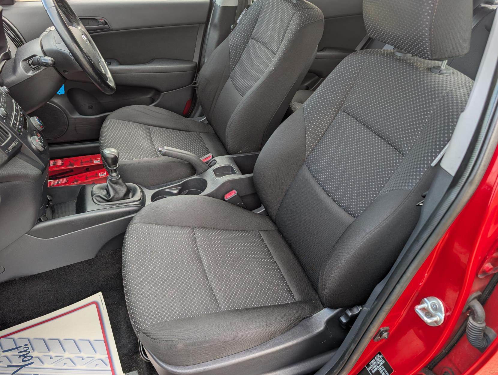 Hyundai i30 1.6 Comfort Hatchback 5dr Petrol Manual Euro 5 (124 bhp)