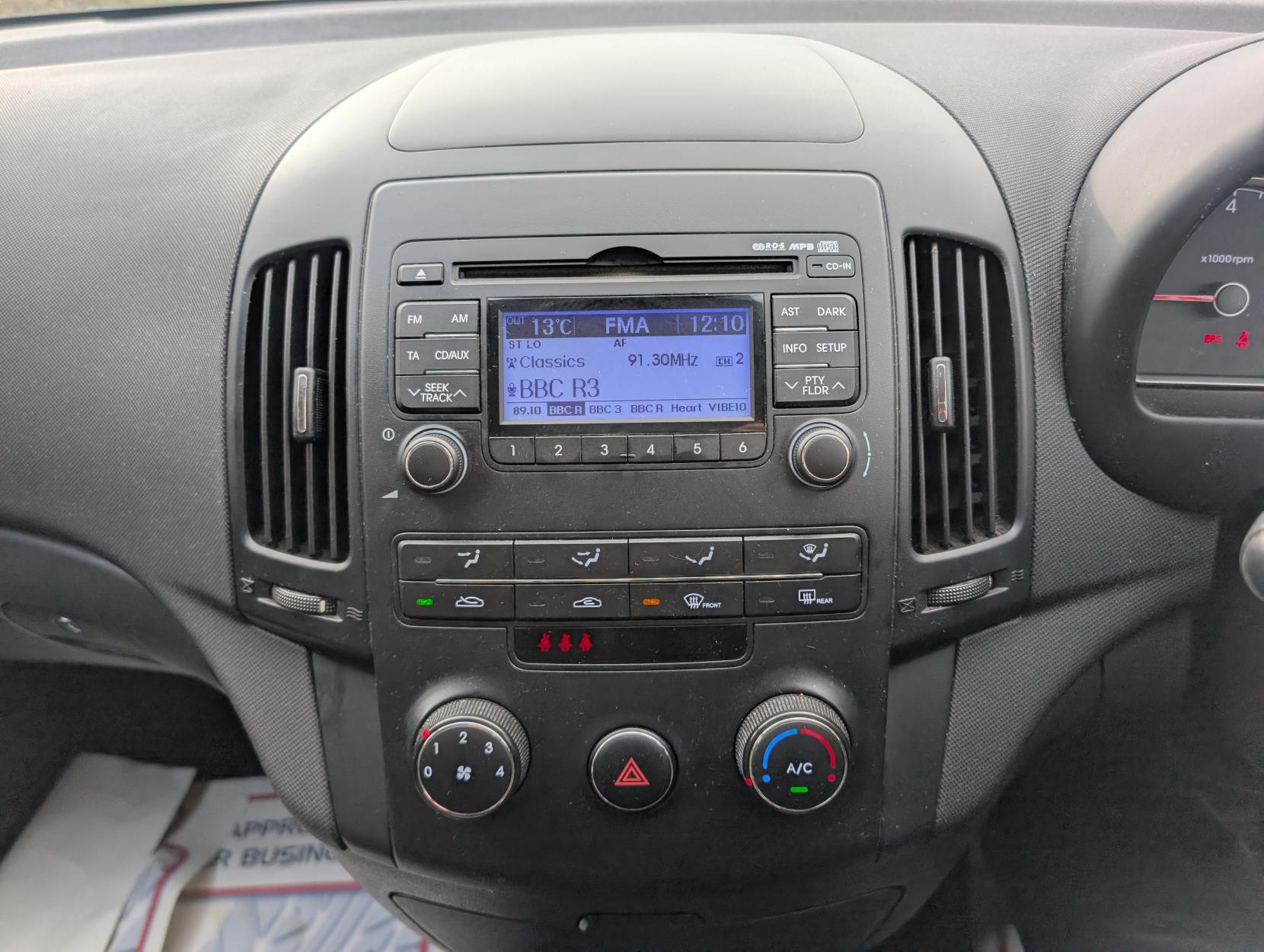 Hyundai i30 1.6 Comfort Hatchback 5dr Petrol Manual Euro 5 (124 bhp)