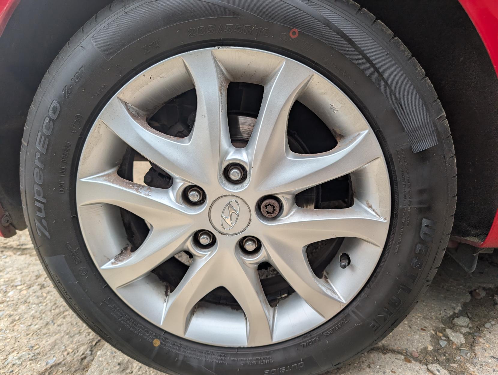 Hyundai i30 1.6 Comfort Hatchback 5dr Petrol Manual Euro 5 (124 bhp)