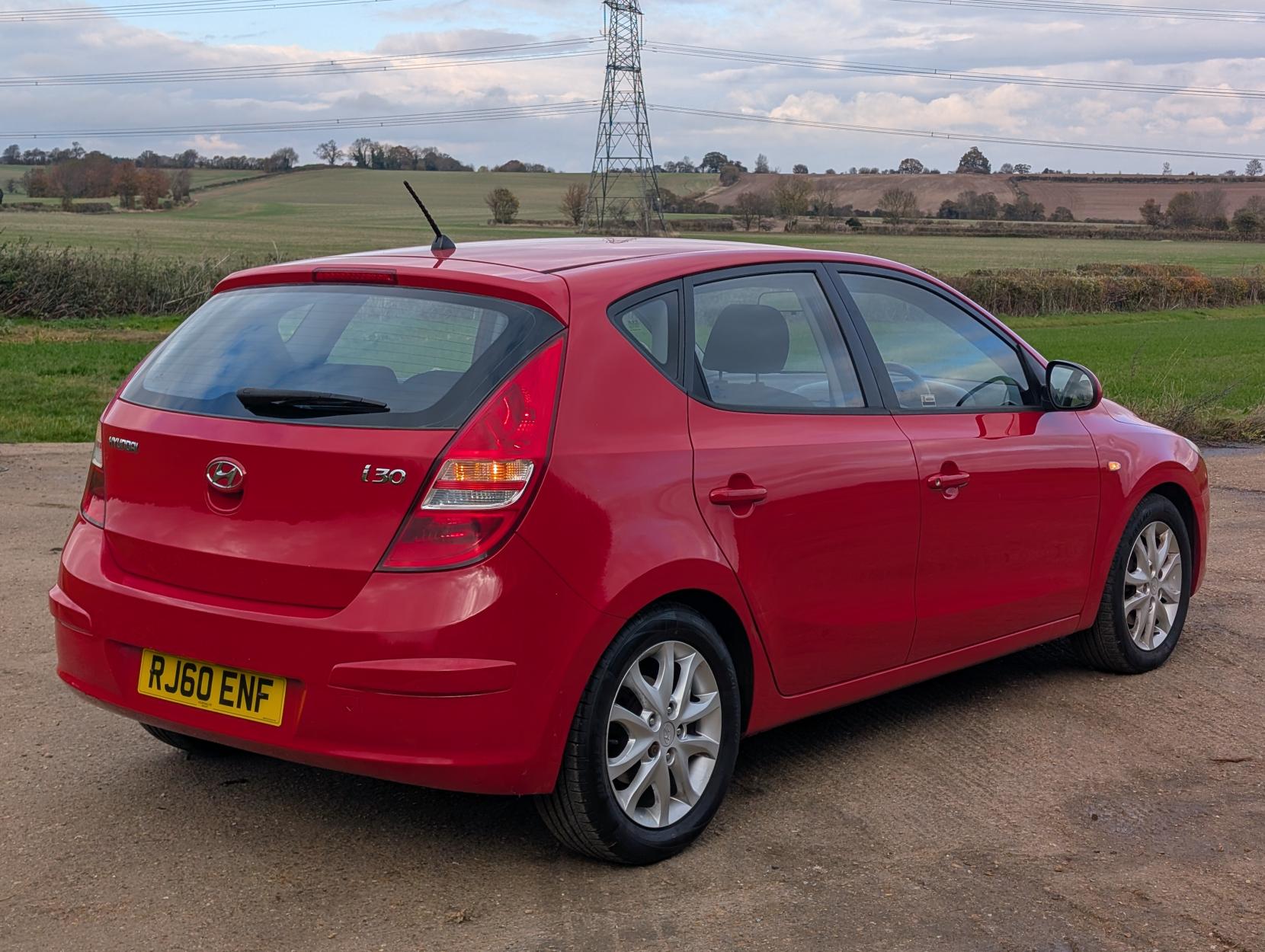 Hyundai i30 1.6 Comfort Hatchback 5dr Petrol Manual Euro 5 (124 bhp)