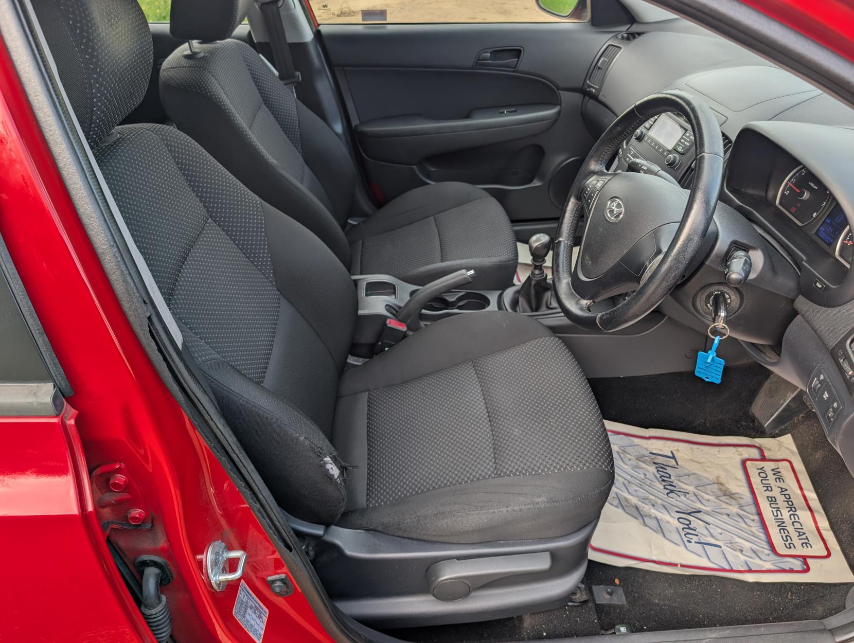 Hyundai i30 1.6 Comfort Hatchback 5dr Petrol Manual Euro 5 (124 bhp)