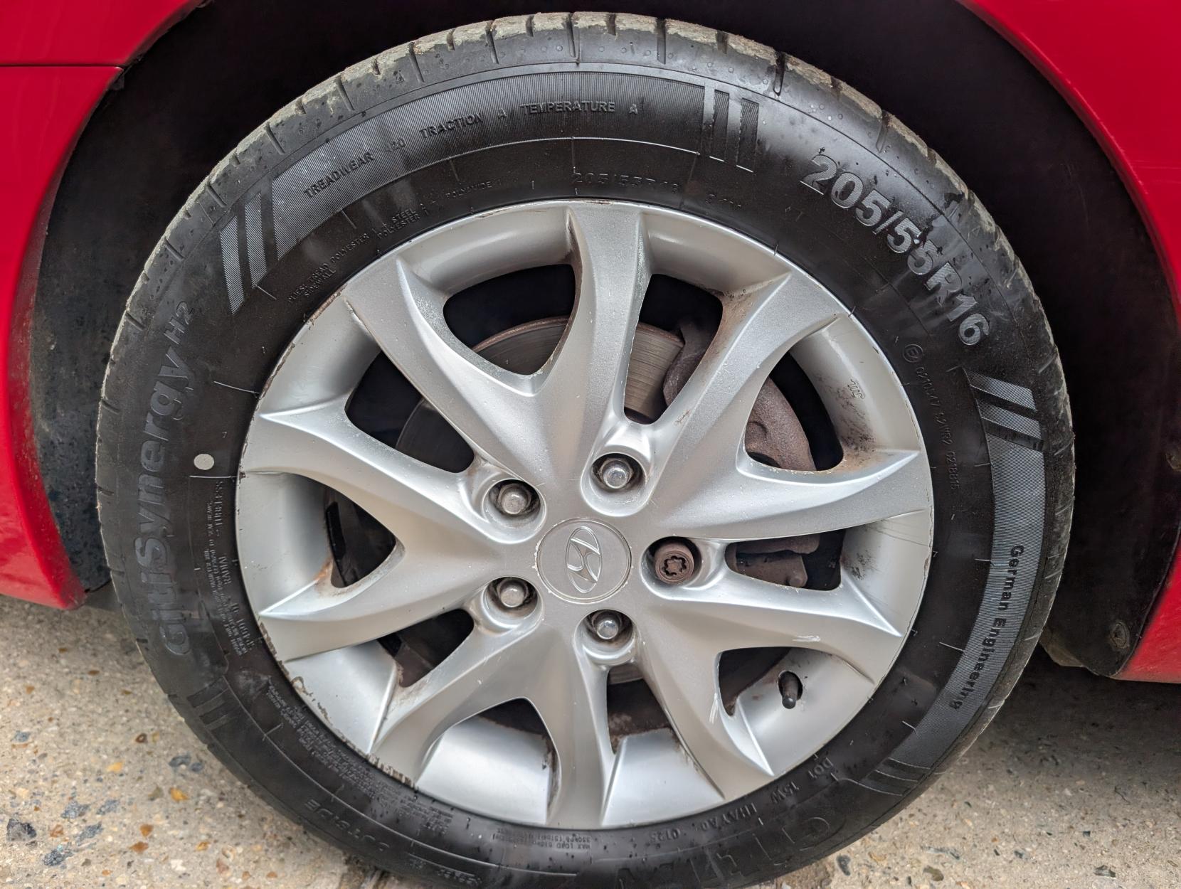 Hyundai i30 1.6 Comfort Hatchback 5dr Petrol Manual Euro 5 (124 bhp)