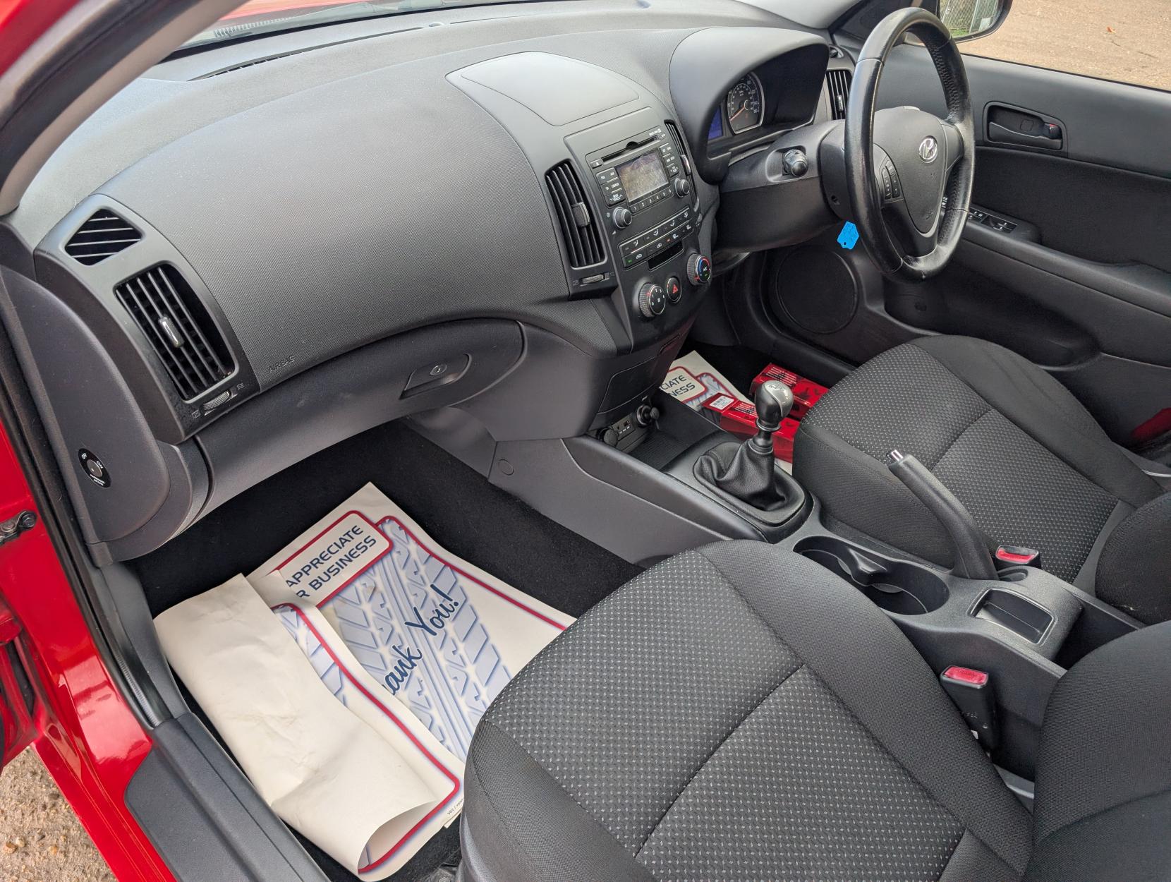 Hyundai i30 1.6 Comfort Hatchback 5dr Petrol Manual Euro 5 (124 bhp)