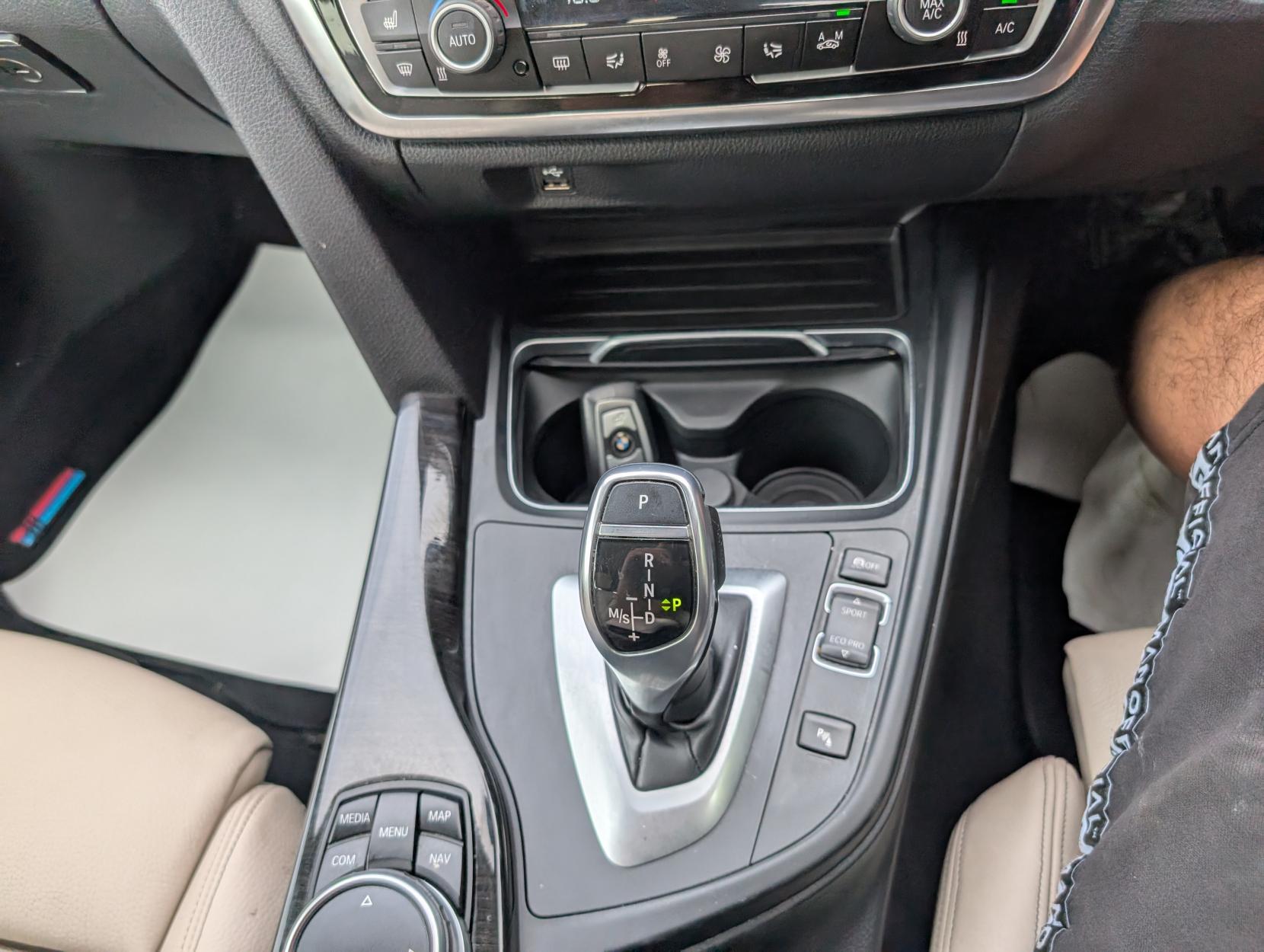 BMW 4 Series 2.0 420d Luxury Coupe 2dr Diesel Auto Euro 6 (s/s) (190 ps)