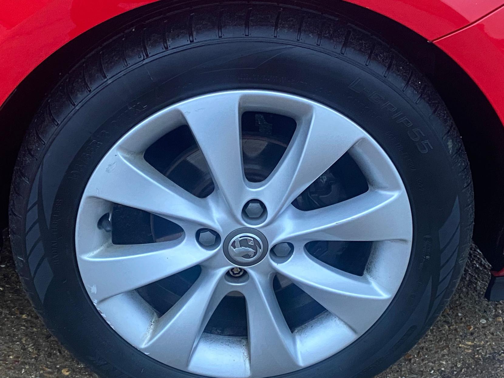 Vauxhall Corsa 1.4i ecoTEC Energy Hatchback 3dr Petrol Manual Euro 6 (a/c) (75 ps)