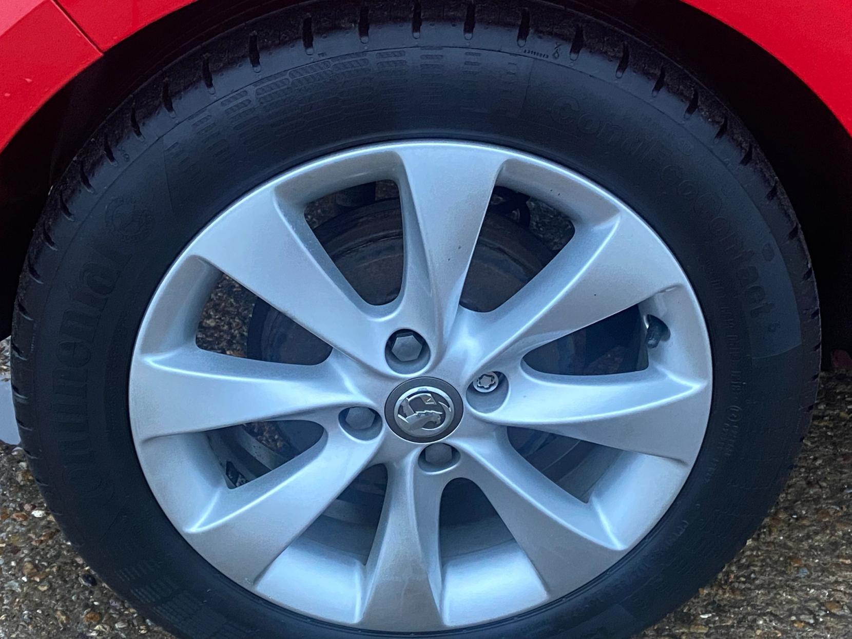 Vauxhall Corsa 1.4i ecoTEC Energy Hatchback 3dr Petrol Manual Euro 6 (a/c) (75 ps)