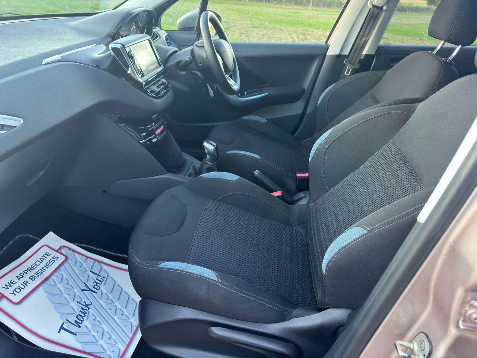 Peugeot 208 1.2 Allure Hatchback (2012 - 2015)