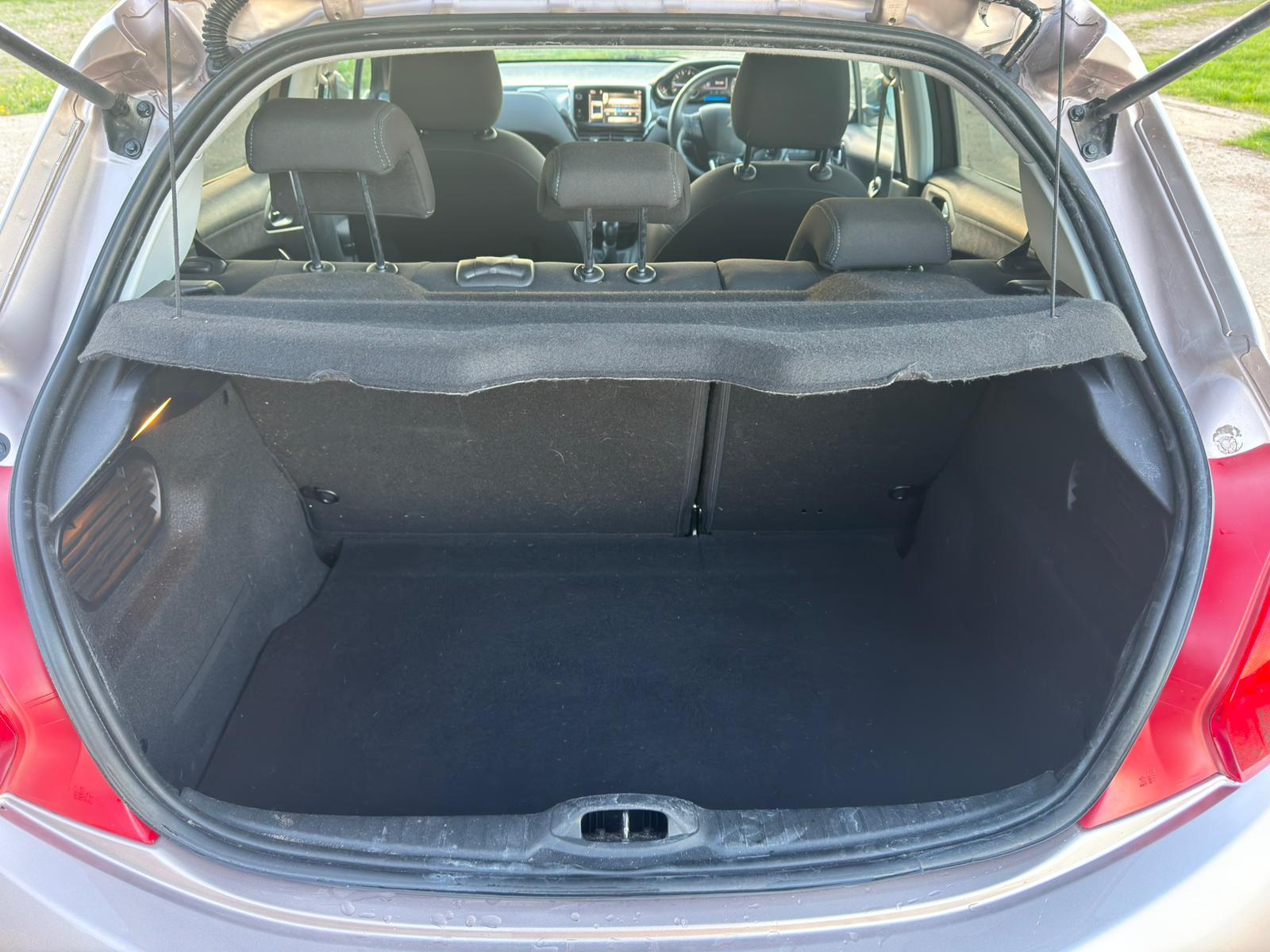 Peugeot 208 1.2 Allure Hatchback (2012 - 2015)