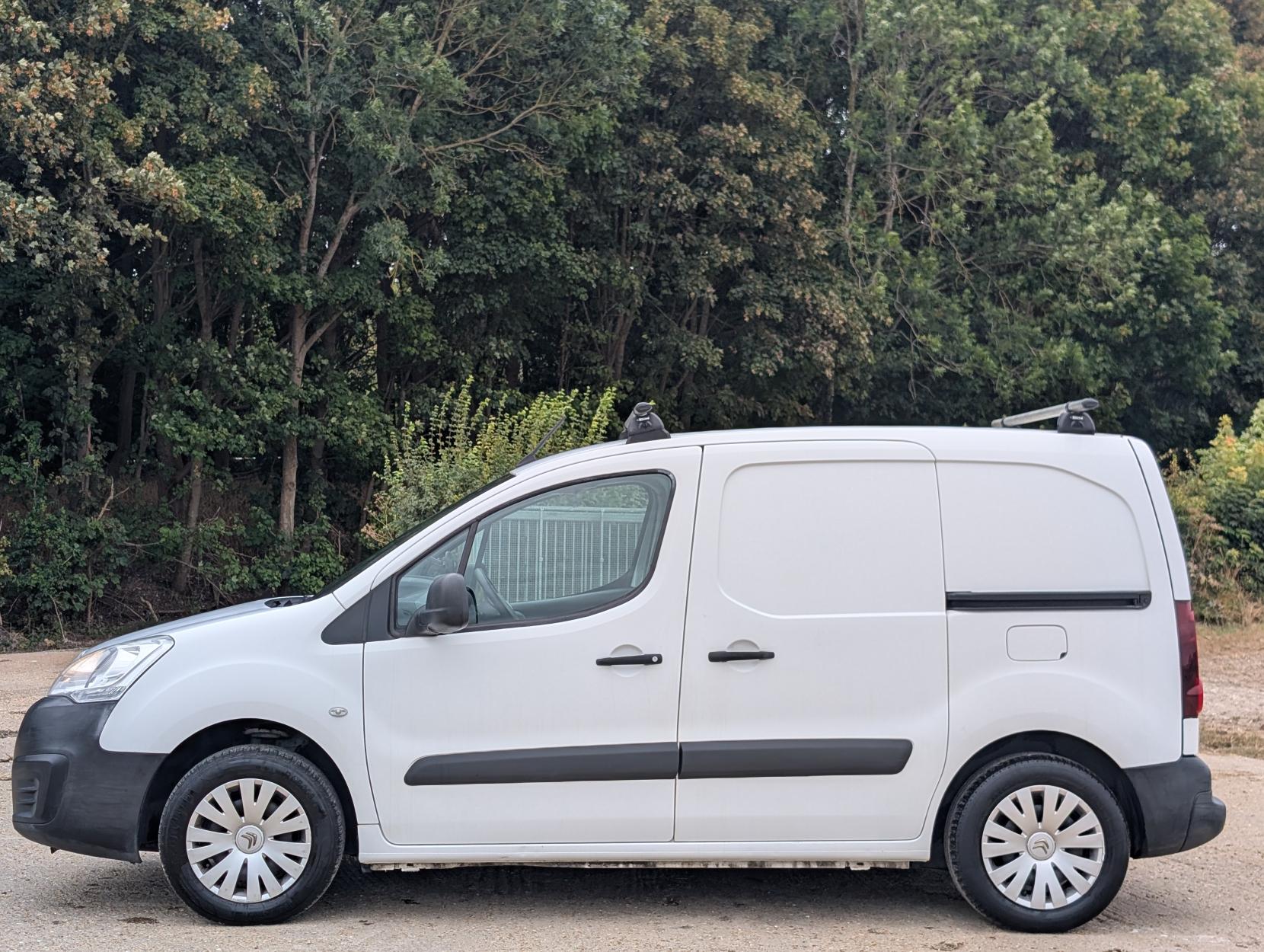 Citroen Berlingo 1.6 BlueHDi 625 Enterprise Panel Van 5dr Diesel Manual L1 (112 g/km, 75 bhp)