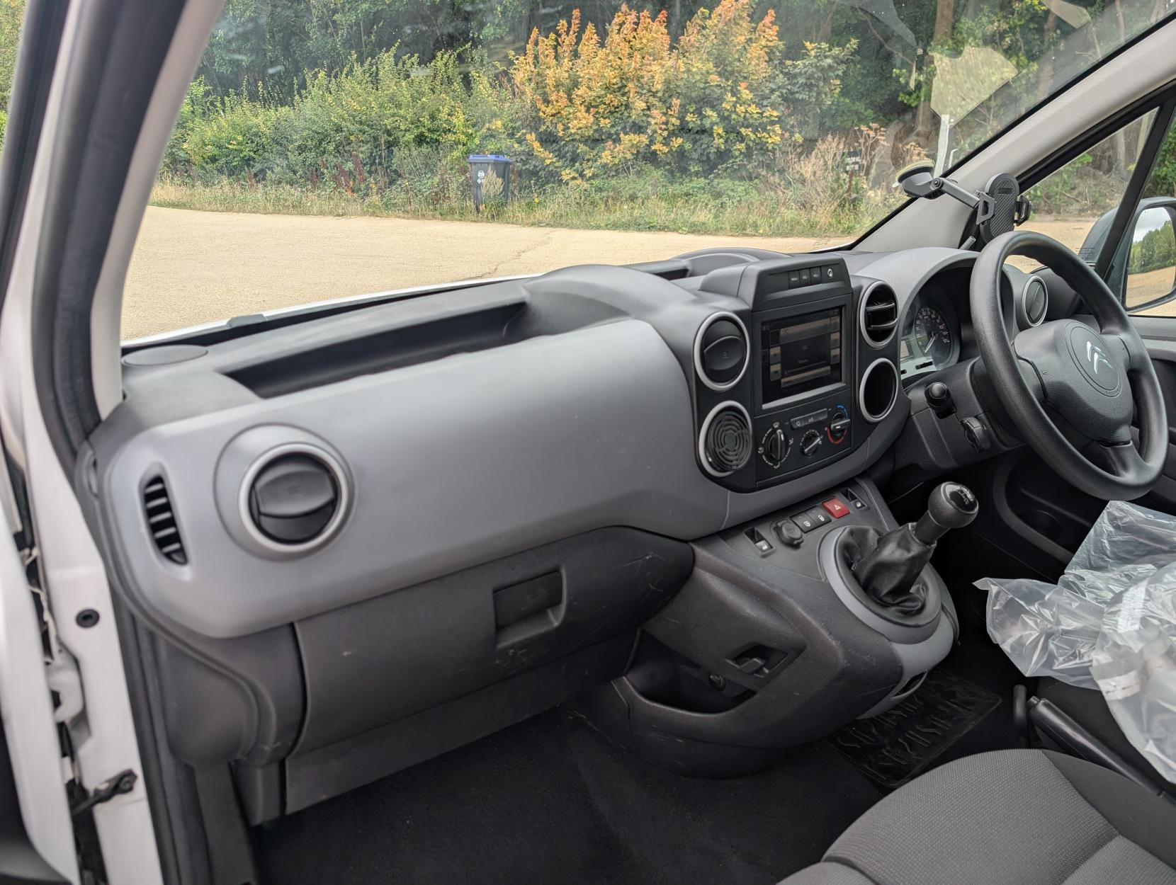 Citroen Berlingo 1.6 BlueHDi 625 Enterprise Panel Van 5dr Diesel Manual L1 (112 g/km, 75 bhp)