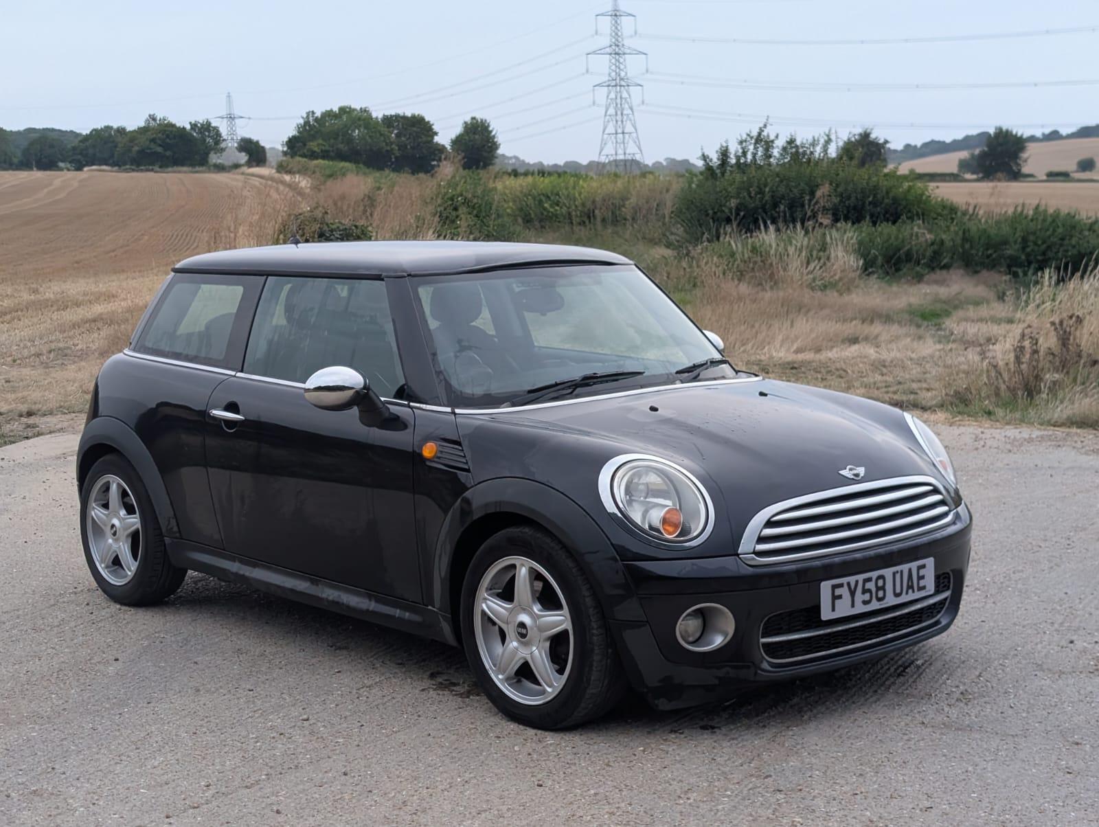MINI Hatch 1.6 Cooper D Hatchback 3dr Diesel Manual Euro 4 (110 ps)