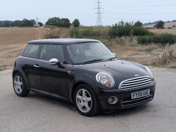 MINI Hatch 1.6 Cooper D Hatchback 3dr Diesel Manual Euro 4 (110 ps)