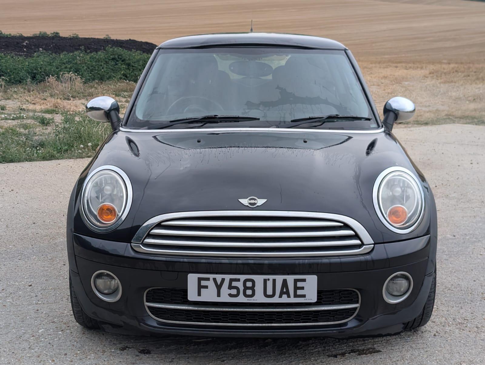 MINI Hatch 1.6 Cooper D Hatchback 3dr Diesel Manual Euro 4 (110 ps)
