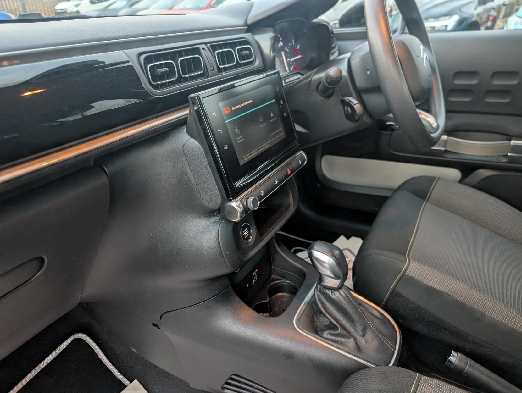 Citroen C3 1.2 PureTech Saint James Hatchback 5dr Petrol EAT6 Euro 6 (s/s) (110 ps)