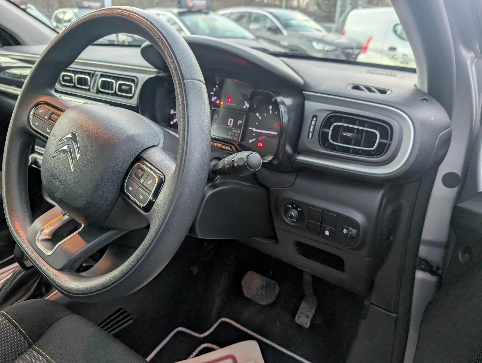 Citroen C3 1.2 PureTech Saint James Hatchback 5dr Petrol EAT6 Euro 6 (s/s) (110 ps)