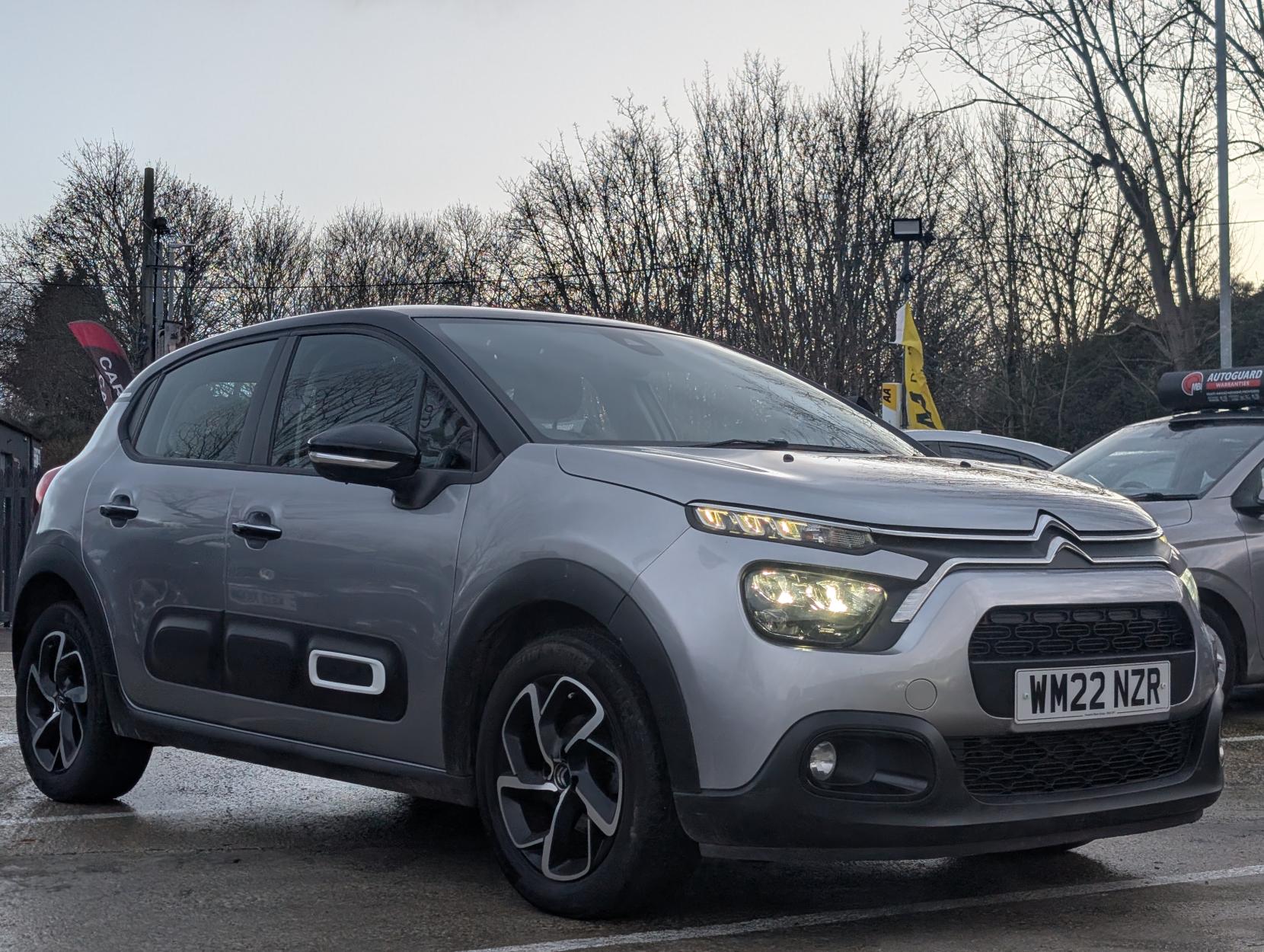 Citroen C3 1.2 PureTech Saint James Hatchback 5dr Petrol EAT6 Euro 6 (s/s) (110 ps)