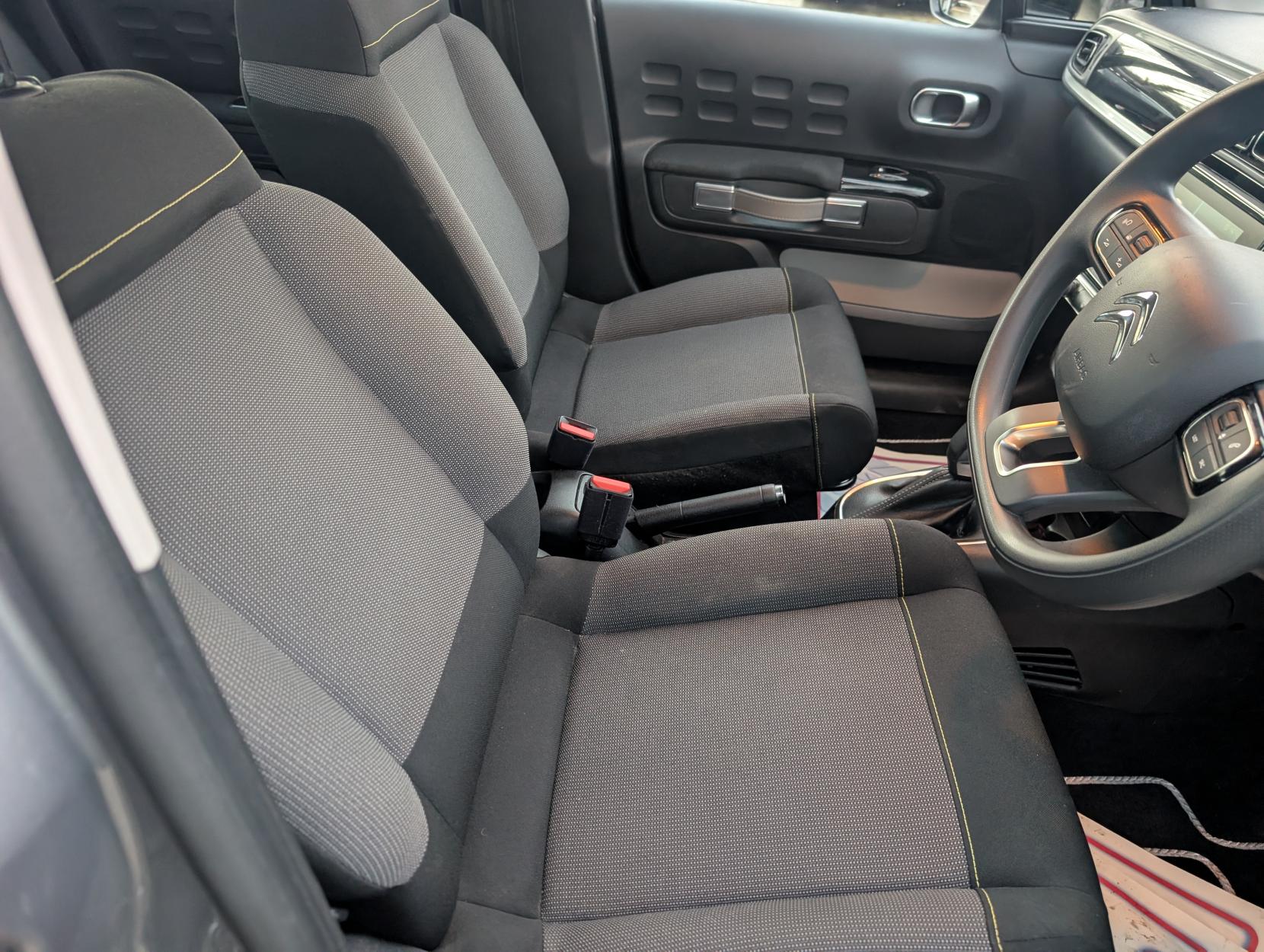 Citroen C3 1.2 PureTech Saint James Hatchback 5dr Petrol EAT6 Euro 6 (s/s) (110 ps)