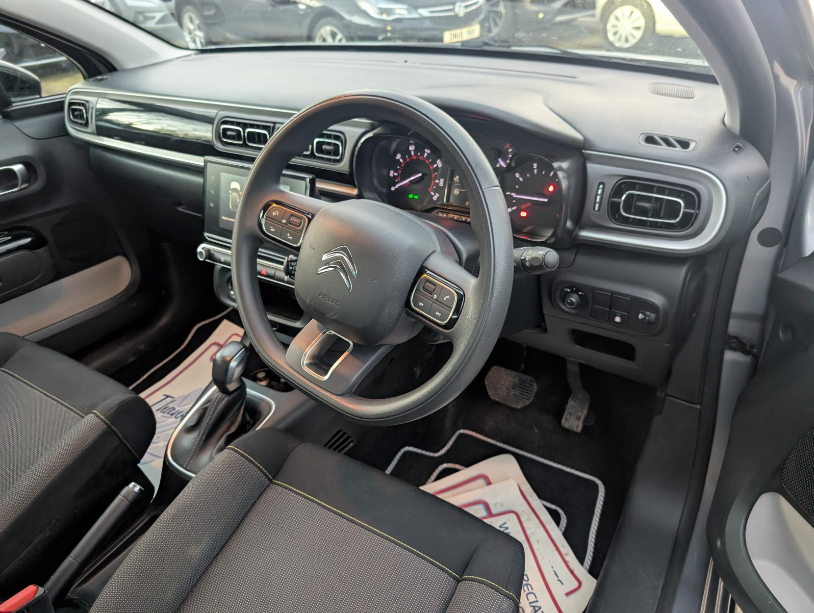 Citroen C3 1.2 PureTech Saint James Hatchback 5dr Petrol EAT6 Euro 6 (s/s) (110 ps)