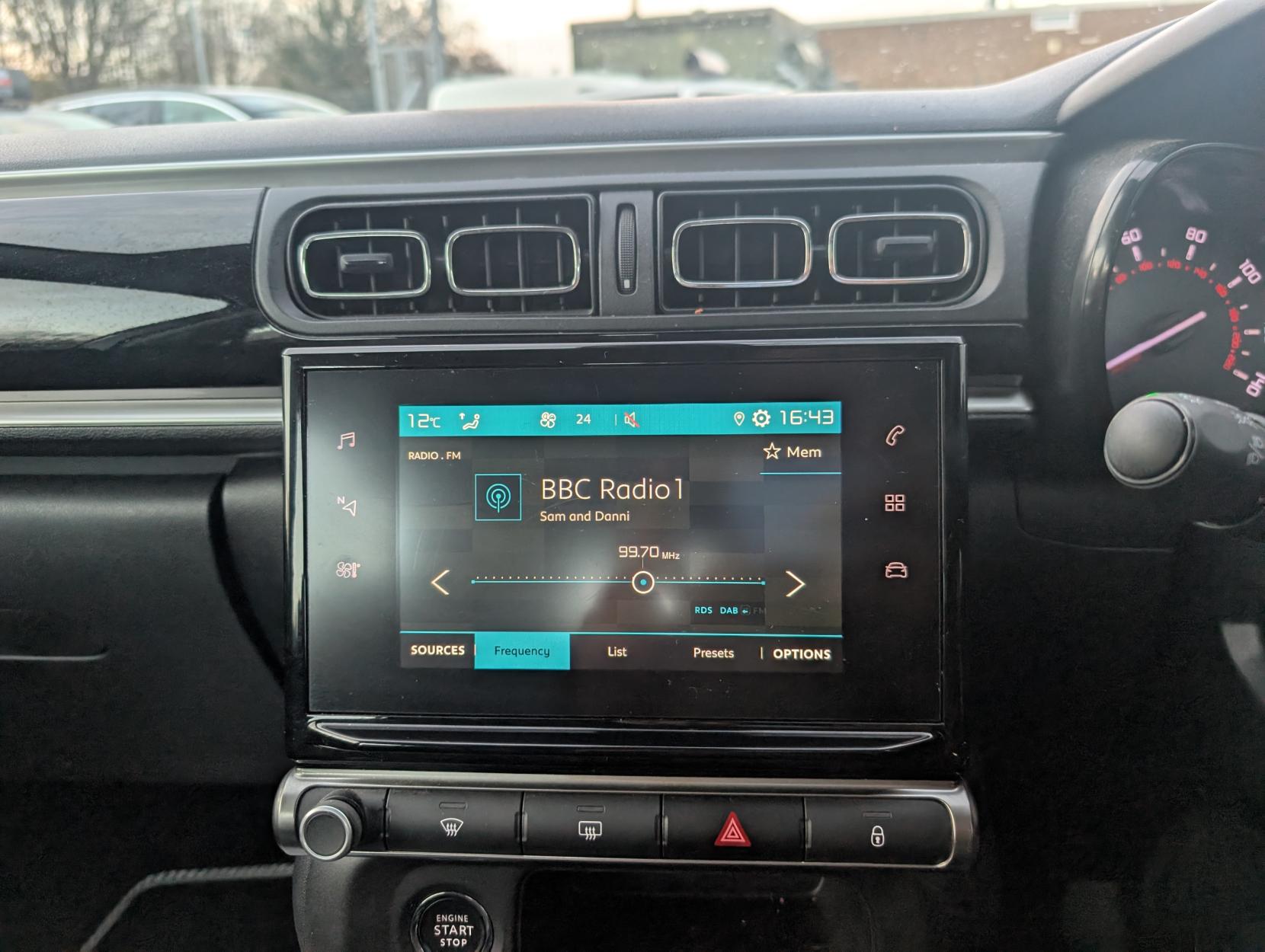 Citroen C3 1.2 PureTech Saint James Hatchback 5dr Petrol EAT6 Euro 6 (s/s) (110 ps)