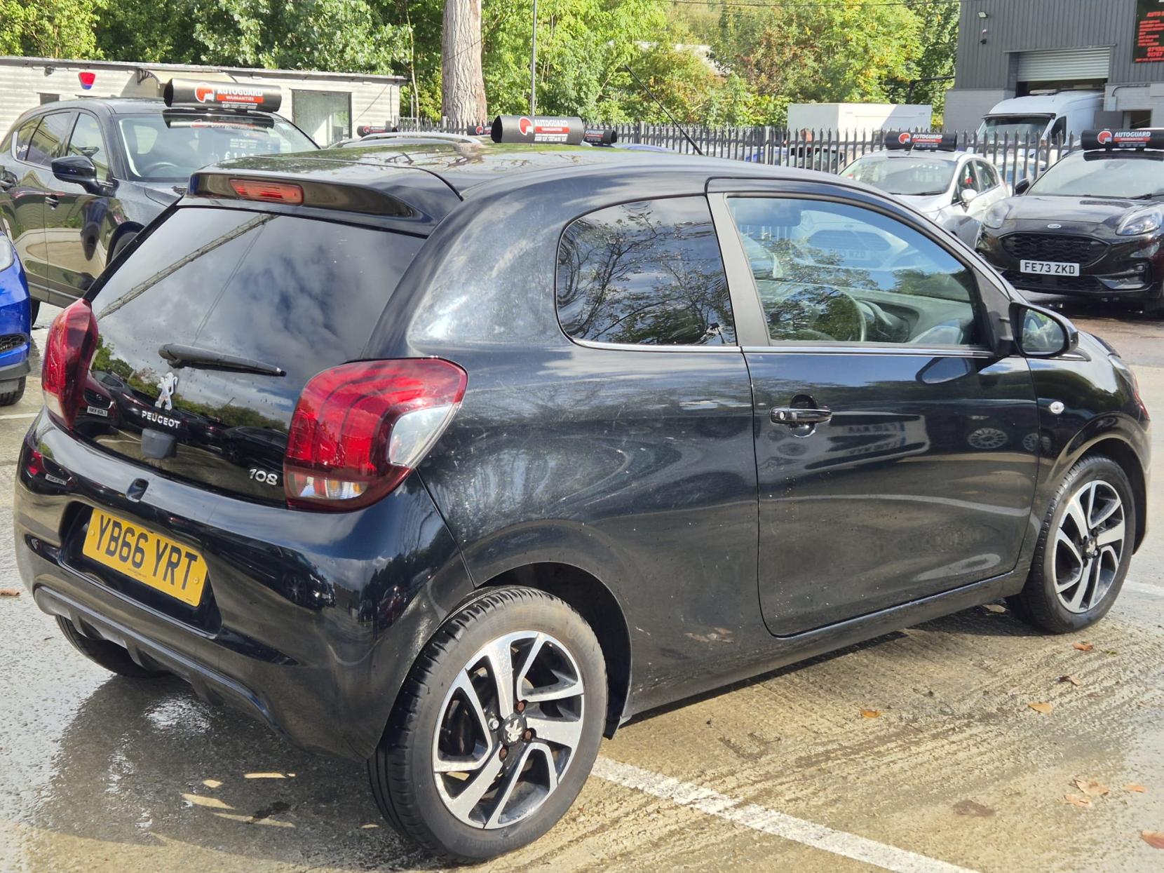 Peugeot 108 1.2 PureTech Allure Hatchback 3dr Petrol Manual Euro 6 (82 ps)