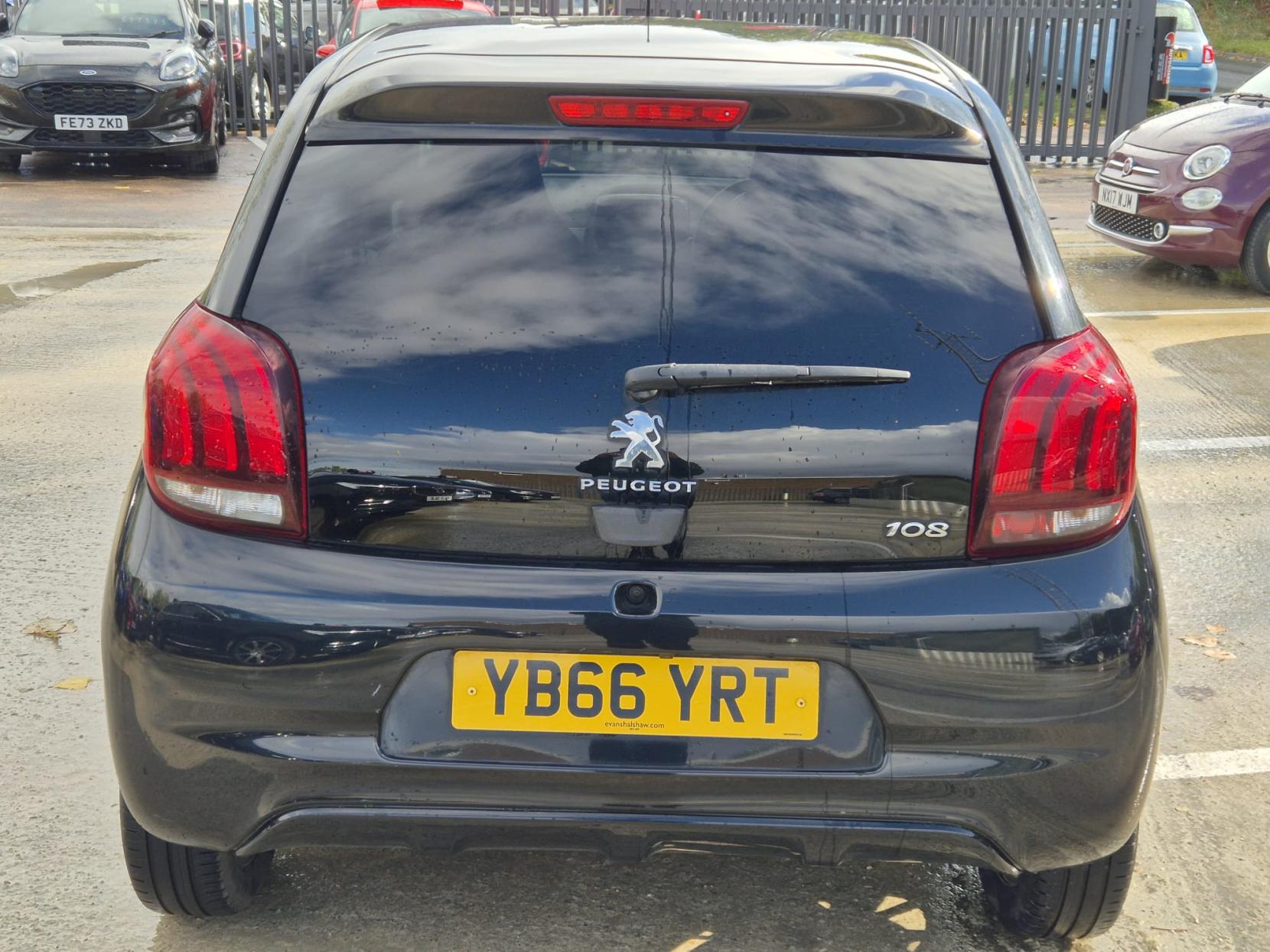 Peugeot 108 1.2 PureTech Allure Hatchback 3dr Petrol Manual Euro 6 (82 ps)