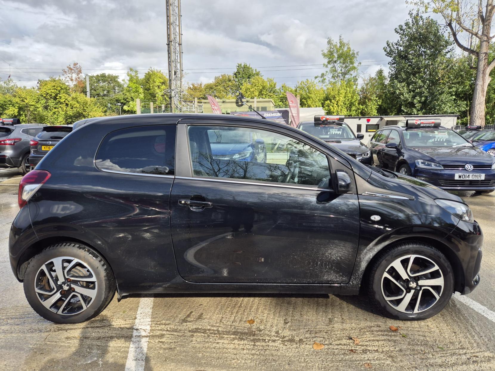 Peugeot 108 1.2 PureTech Allure Hatchback 3dr Petrol Manual Euro 6 (82 ps)