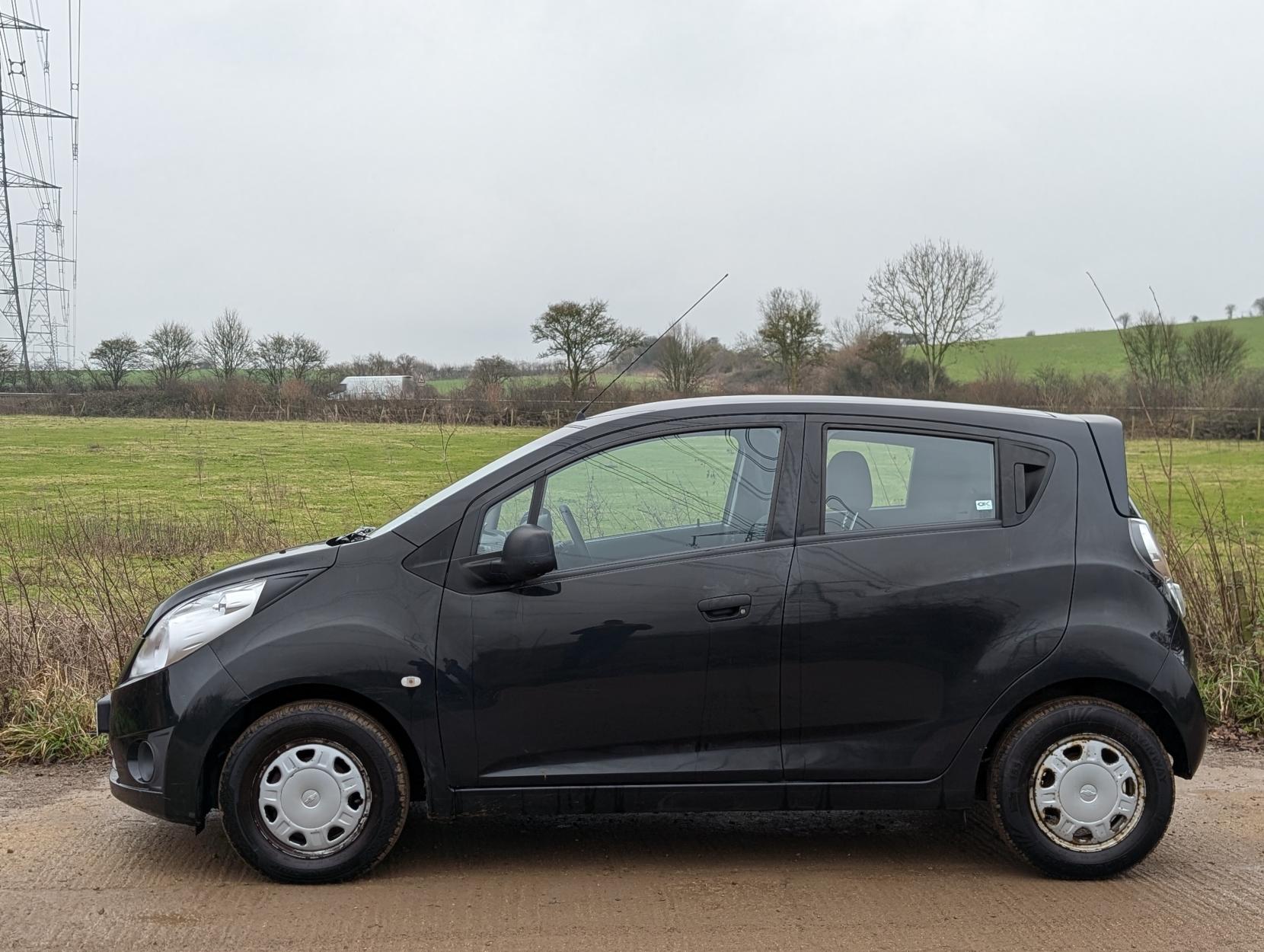 Chevrolet Spark 1.0i + Hatchback 5dr Petrol Manual Euro 5 (No a/c) (68 ps)