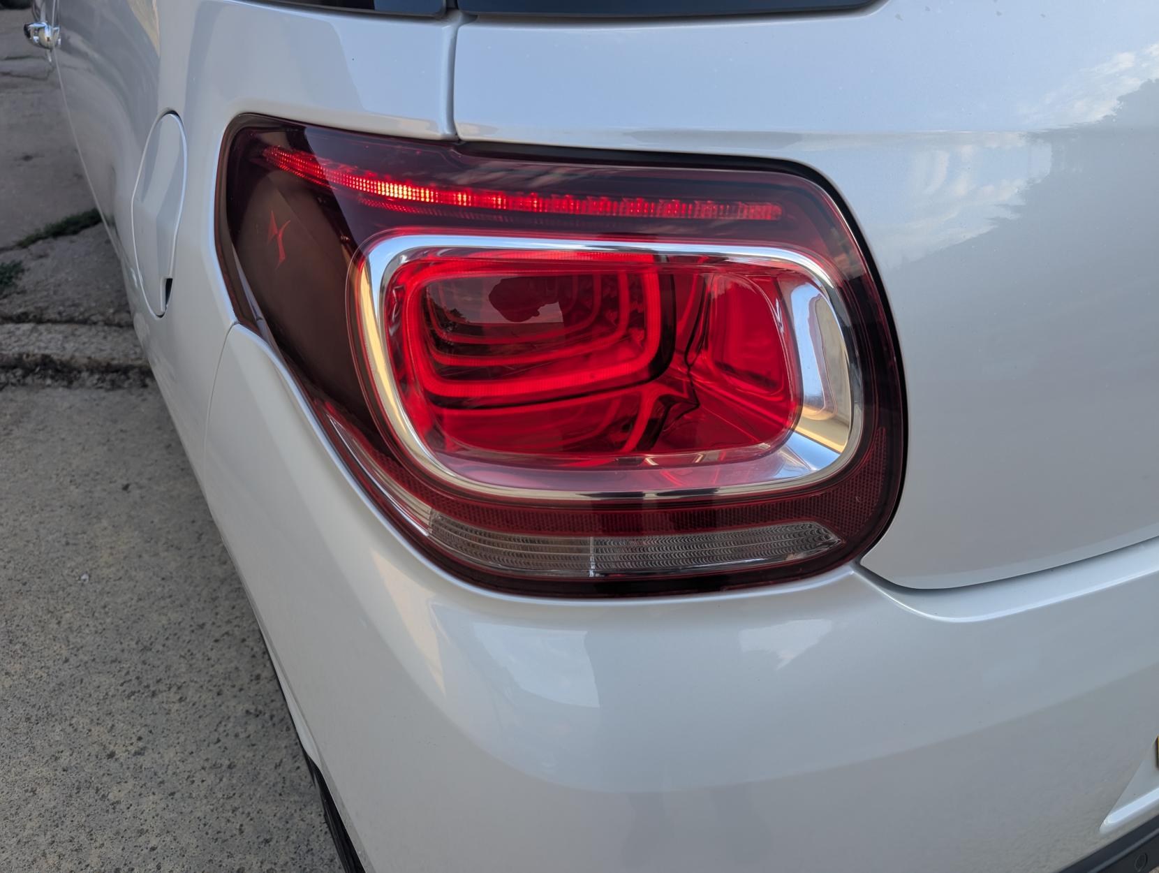 DS AUTOMOBILES DS 3 1.6 THP Prestige Hatchback 3dr Petrol Manual Euro 6 (s/s) (165 bhp)