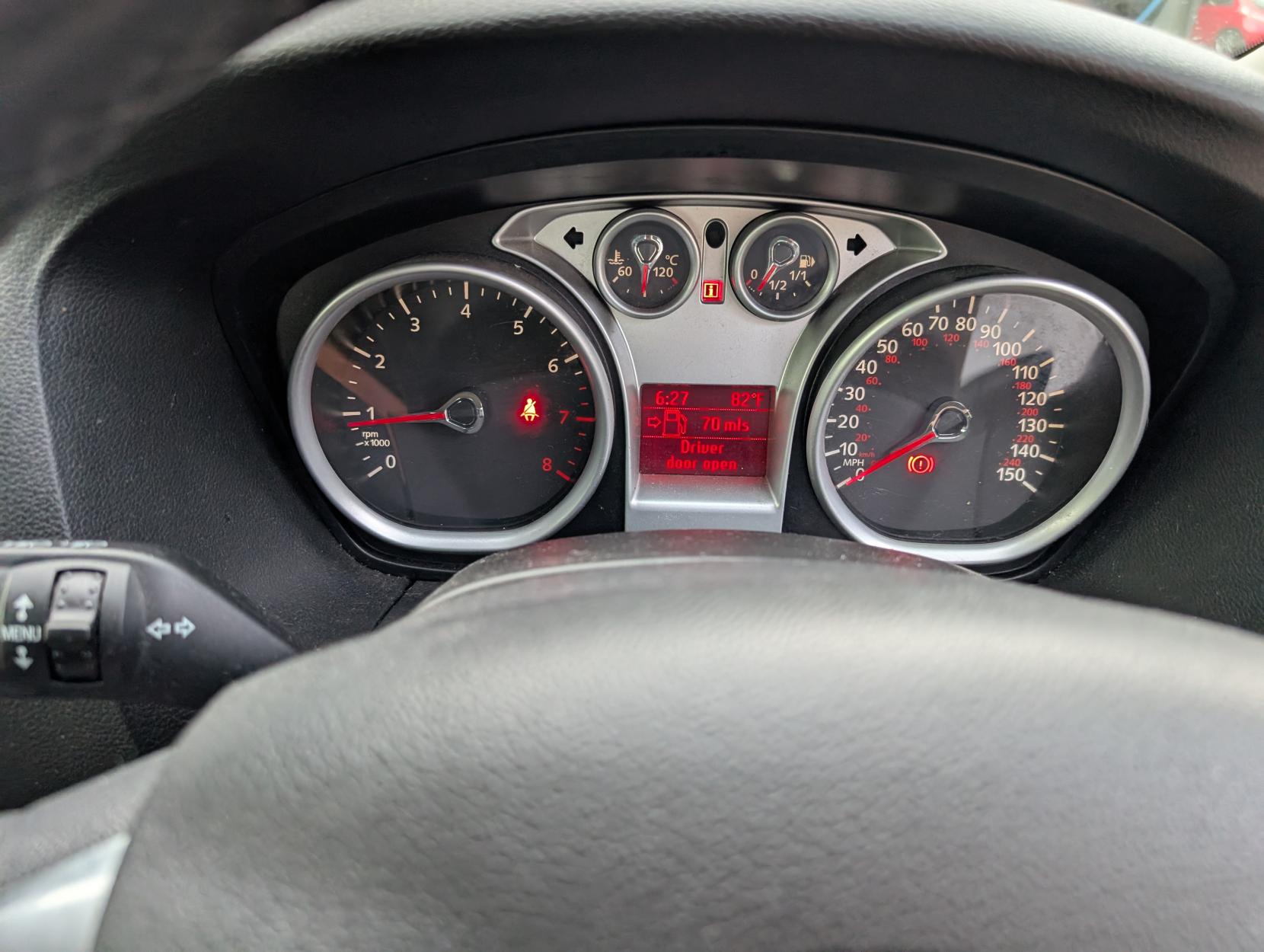 Ford Focus 1.6 Titanium Hatchback 5dr Petrol Manual (159 g/km, 99 bhp)