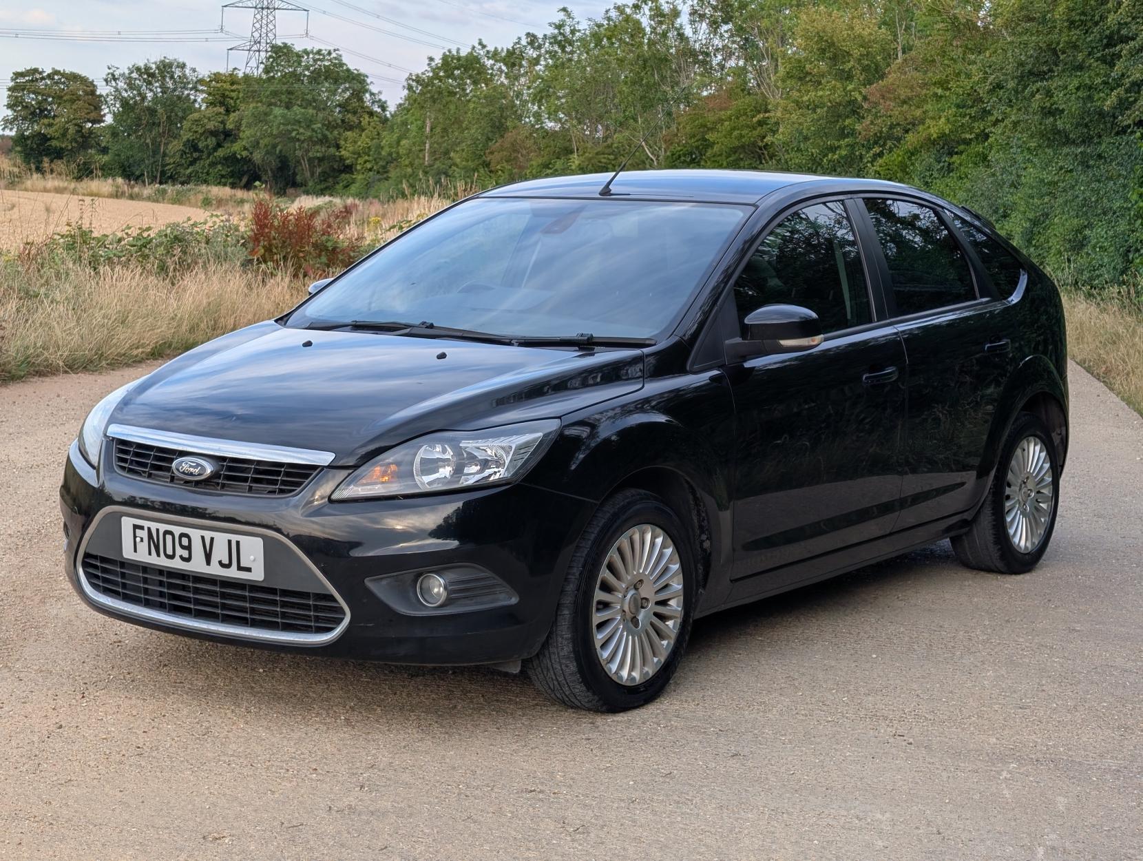 Ford Focus 1.6 Titanium Hatchback 5dr Petrol Manual (159 g/km, 99 bhp)