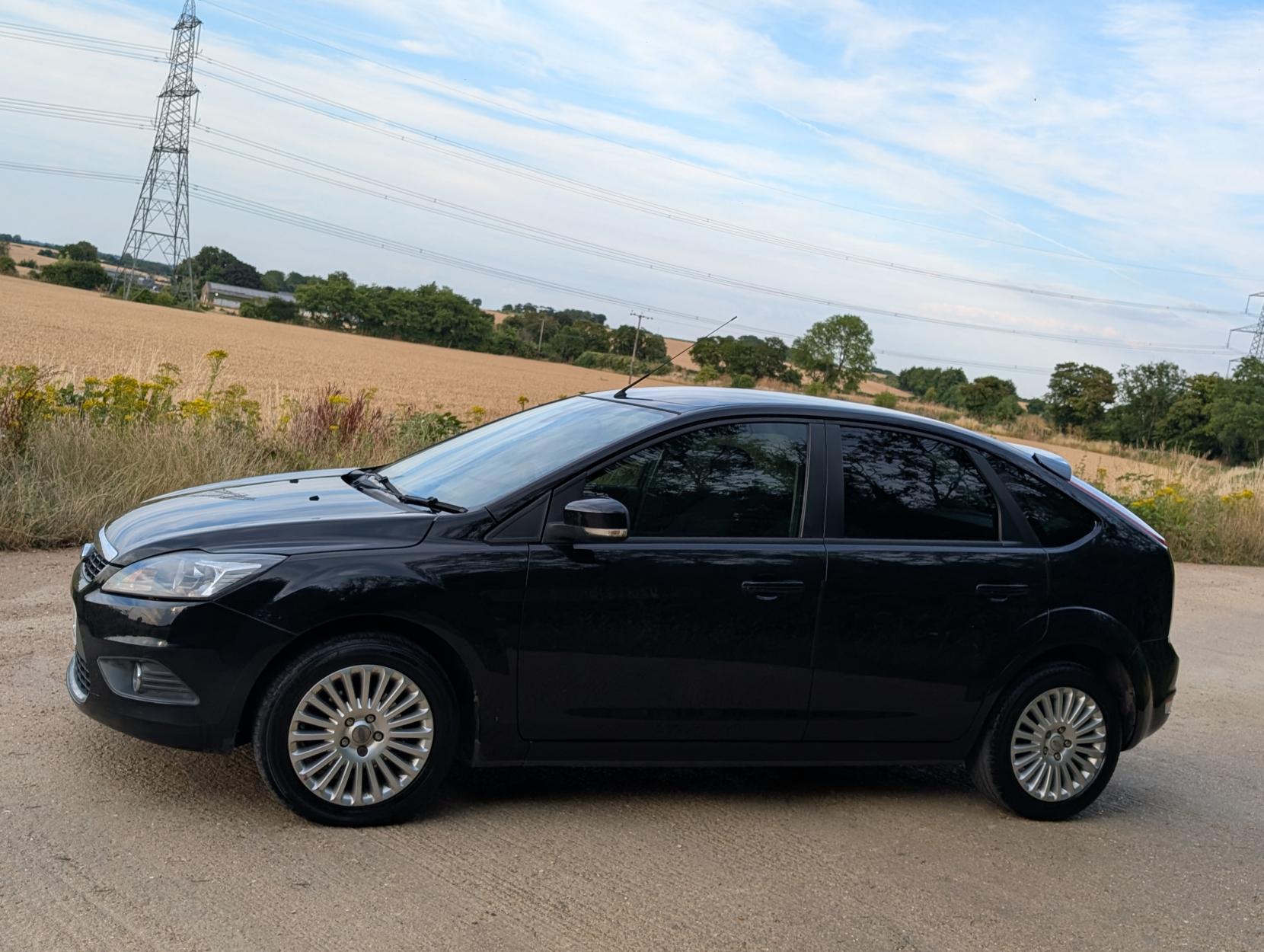 Ford Focus 1.6 Titanium Hatchback 5dr Petrol Manual (159 g/km, 99 bhp)
