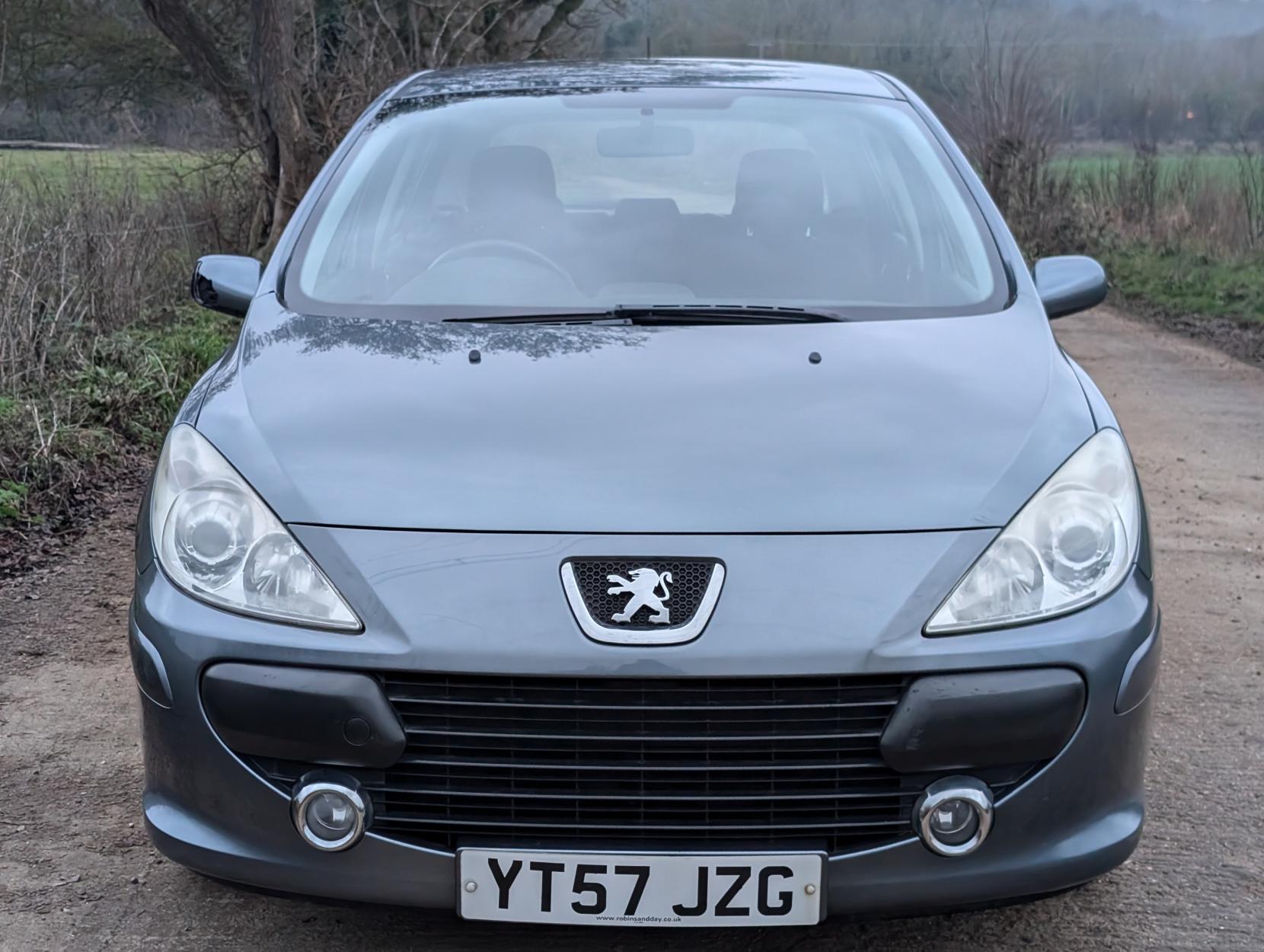 Peugeot 307 1.4 16v X-Line Hatchback 5dr Petrol Manual (155 g/km, 90 bhp)