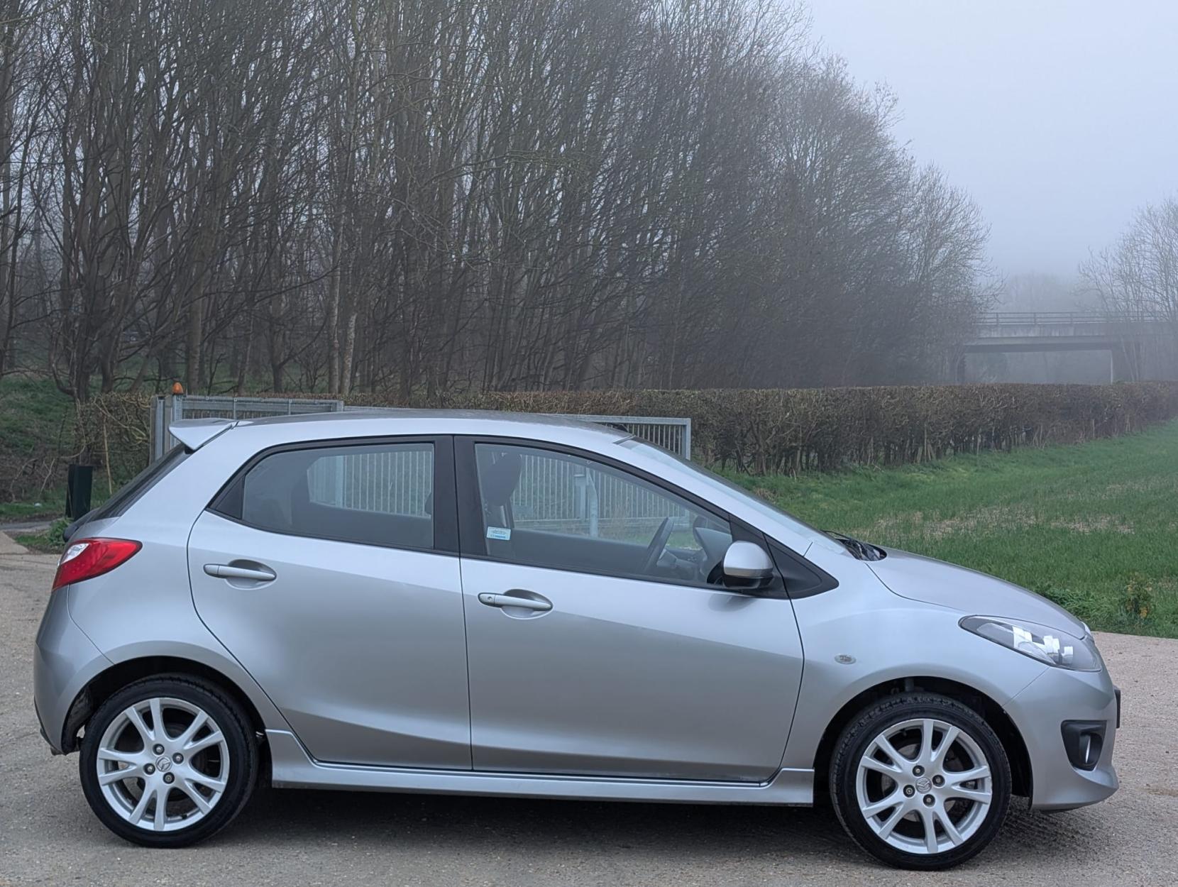 Mazda Mazda2 1.3 Takuya Hatchback 5dr Petrol Manual Euro 4 (86 ps)