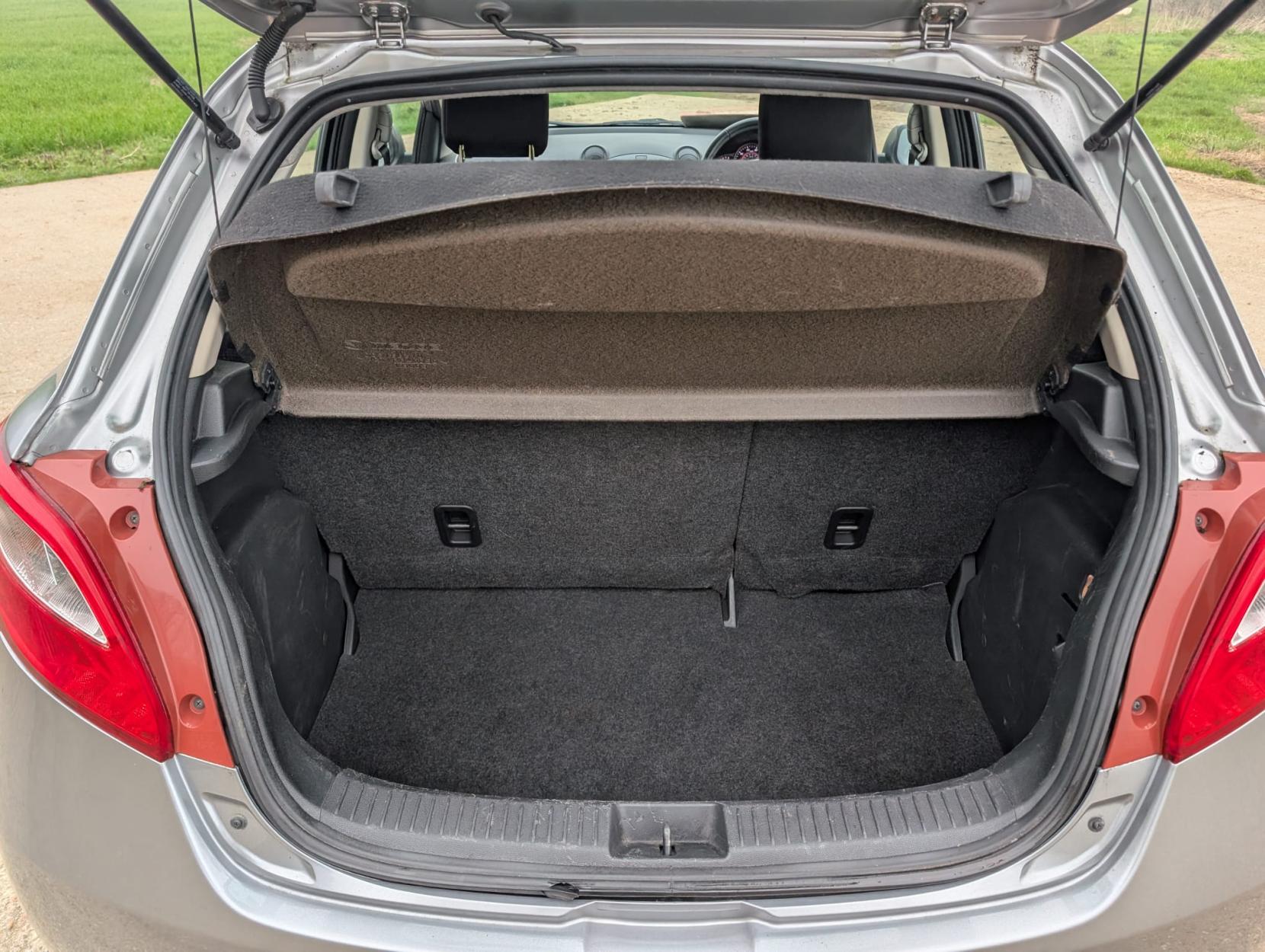 Mazda Mazda2 1.3 Takuya Hatchback 5dr Petrol Manual Euro 4 (86 ps)