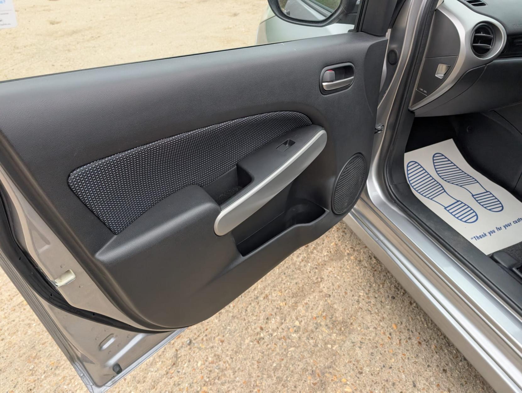 Mazda Mazda2 1.3 Takuya Hatchback 5dr Petrol Manual Euro 4 (86 ps)