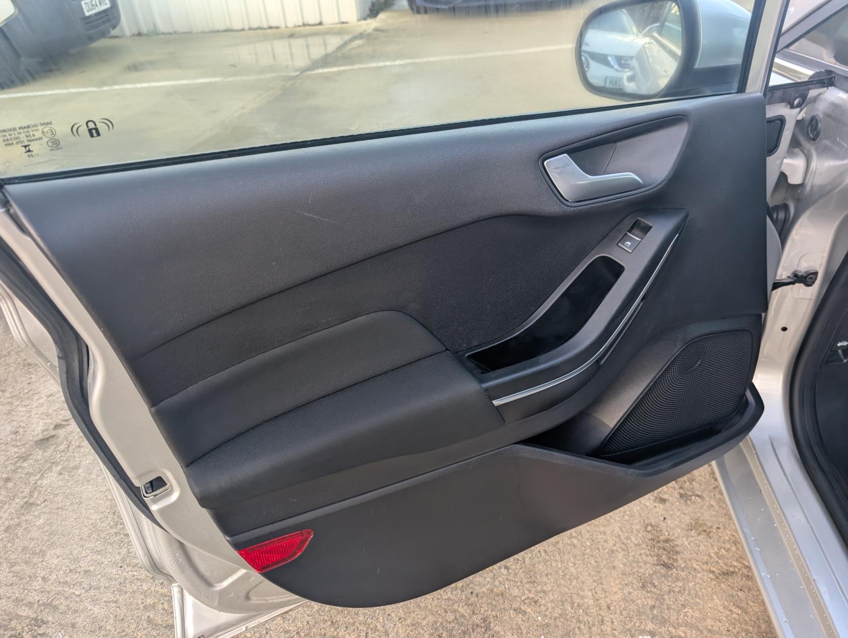 Ford Fiesta 1.0T EcoBoost GPF Titanium Hatchback 5dr Petrol Manual Euro 6 (s/s) (100 ps)