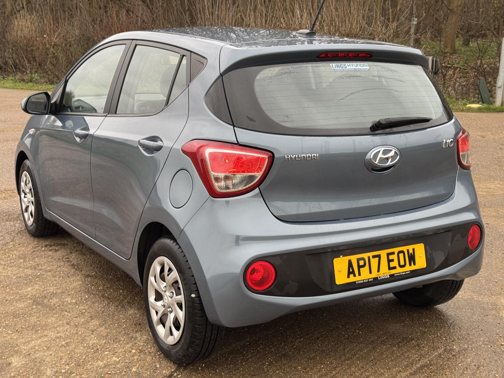 Hyundai i10 1.0 SE Hatchback 5dr Petrol Manual Euro 6 (66 ps)