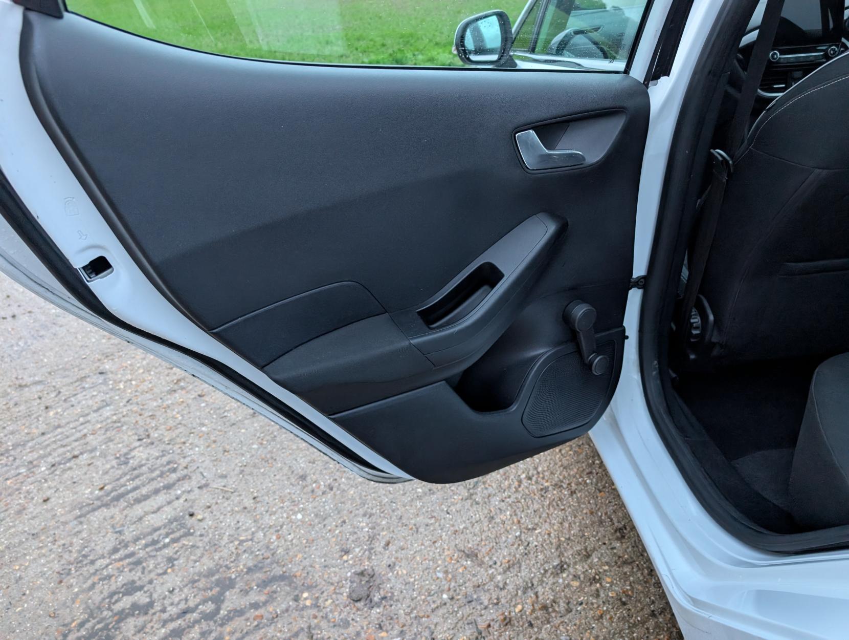 Ford Fiesta 1.1 Ti-VCT Zetec Hatchback 5dr Petrol Manual Euro 6 (s/s) (85 ps)