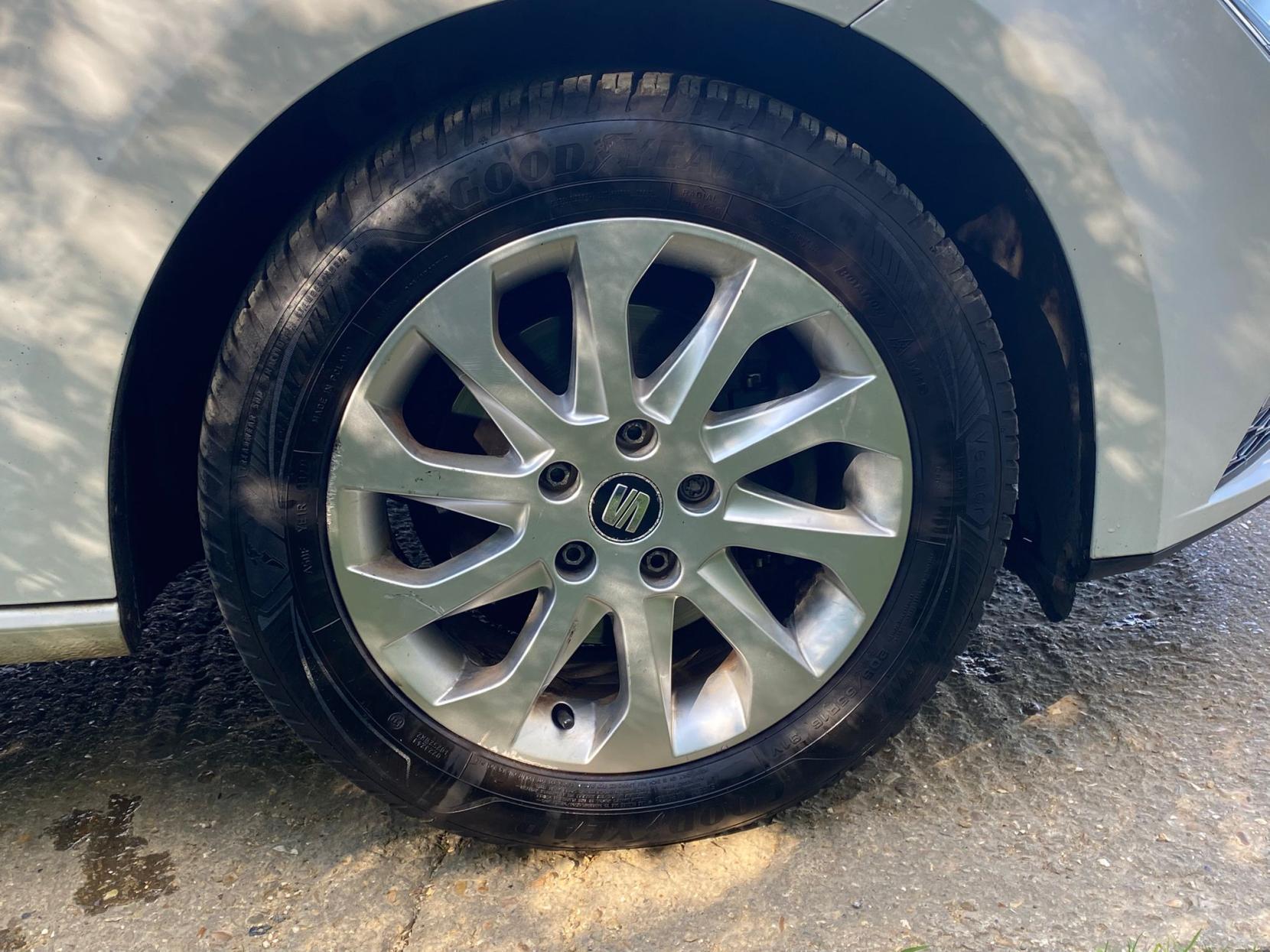 SEAT Leon 1.2 TSI SE Hatchback 5dr Petrol Manual Euro 6 (s/s) (110 ps)