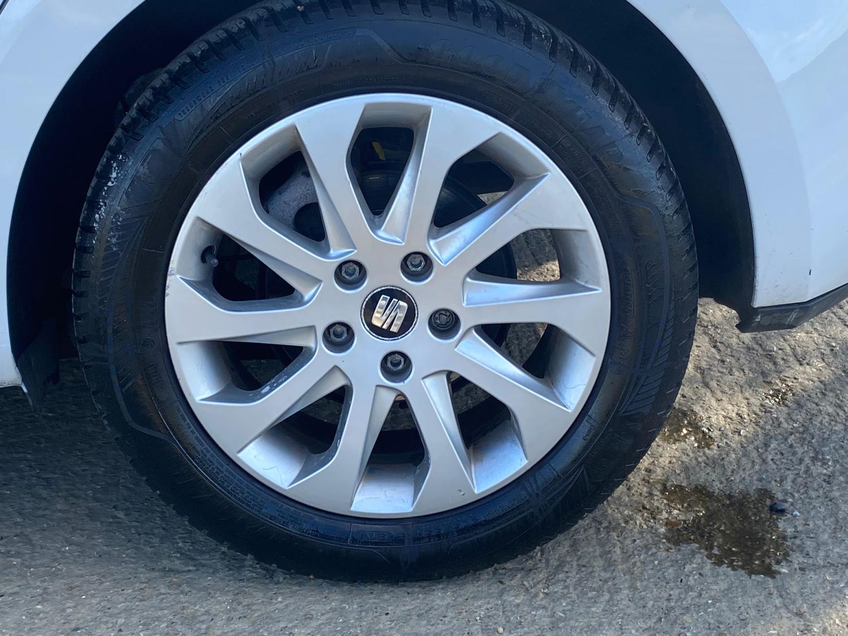 SEAT Leon 1.2 TSI SE Hatchback 5dr Petrol Manual Euro 6 (s/s) (110 ps)