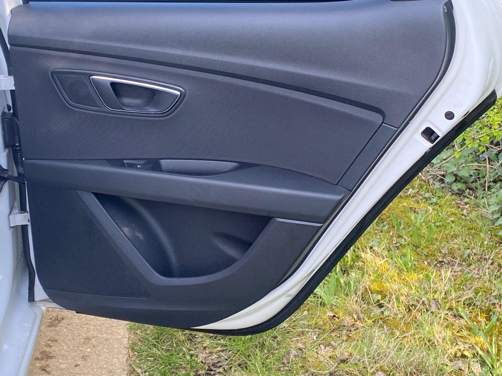 SEAT Leon 1.2 TSI SE Hatchback 5dr Petrol Manual Euro 6 (s/s) (110 ps)